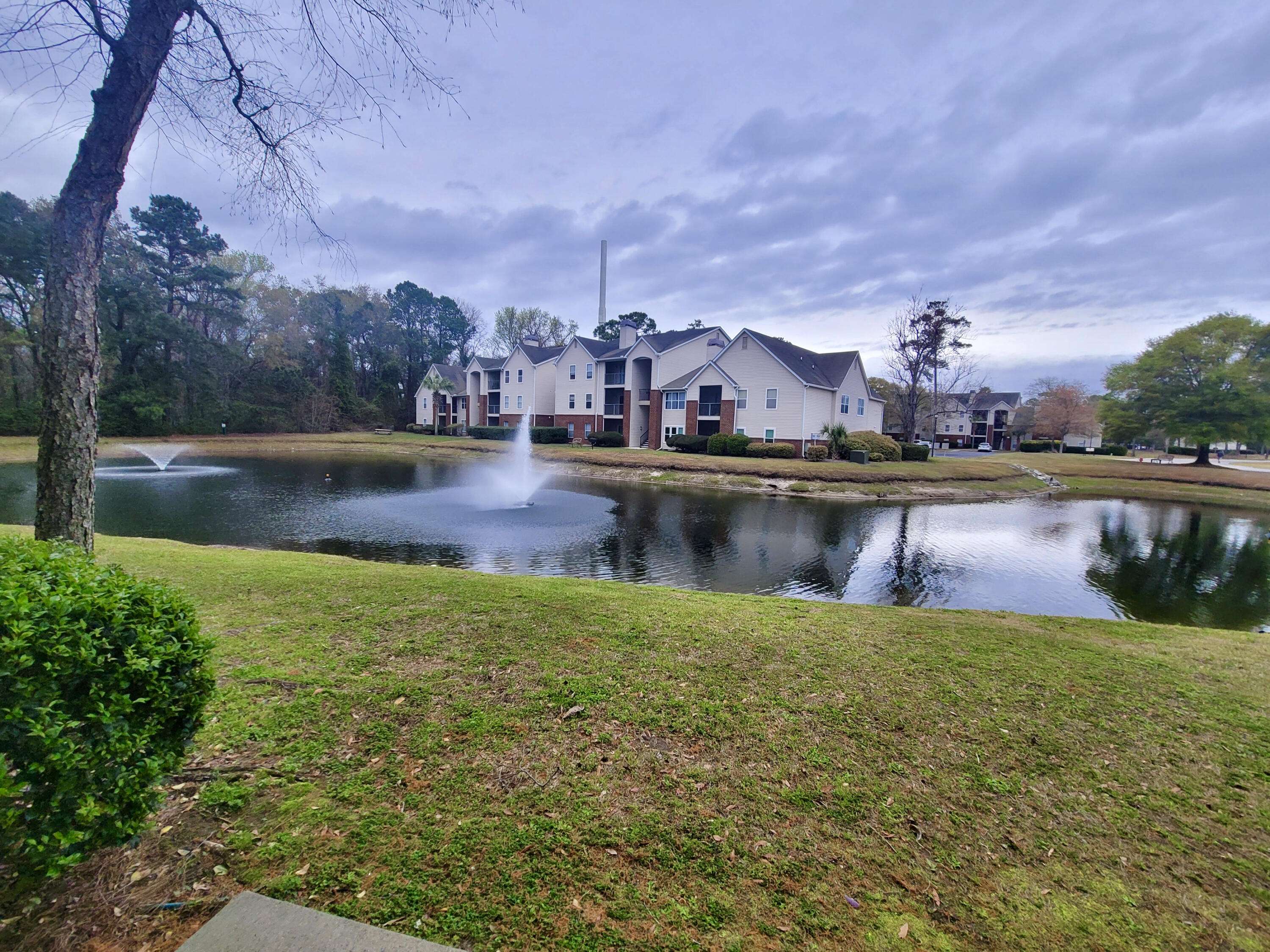Mount Pleasant, SC 29466,2011 N Highway 17 #2100r