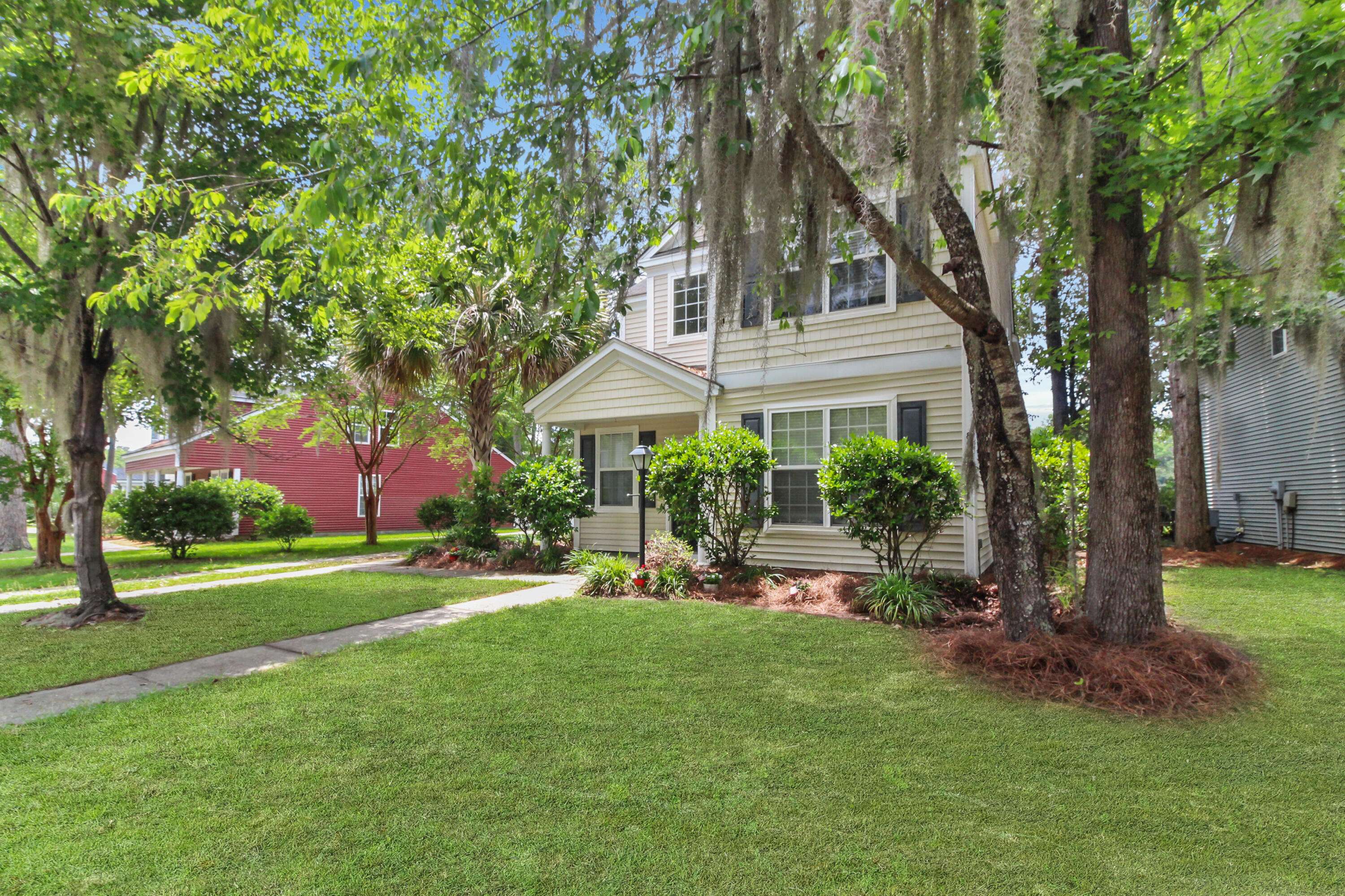 Summerville, SC 29485,8967 N Red Maple Cir
