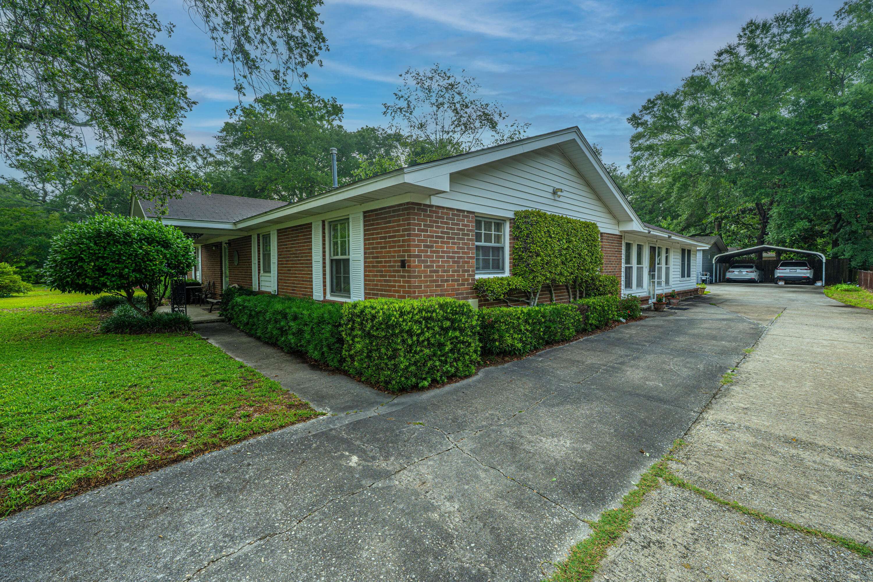 Charleston, SC 29412,930 Stiles Dr