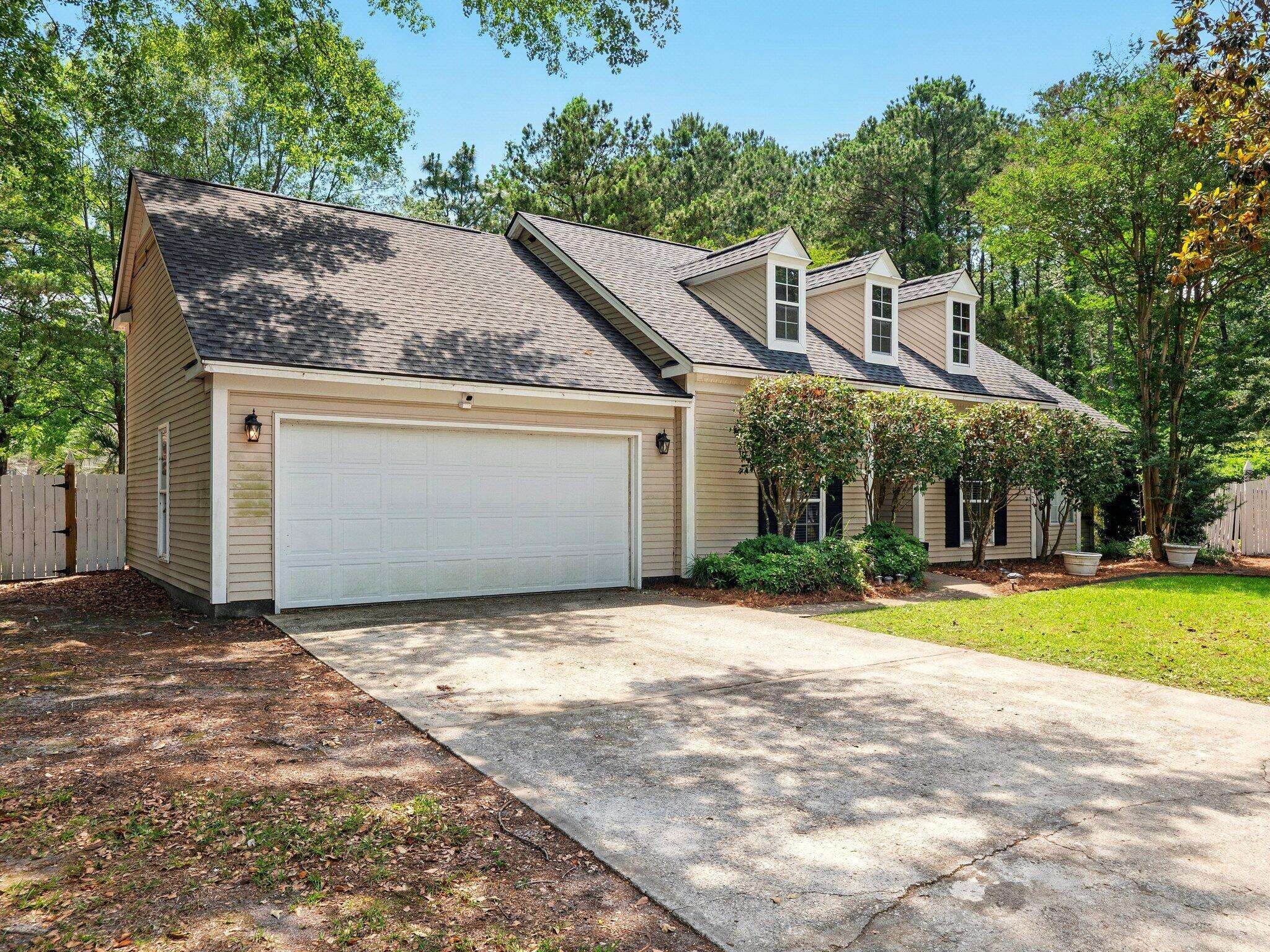 Summerville, SC 29485,113 Mapperton Ct