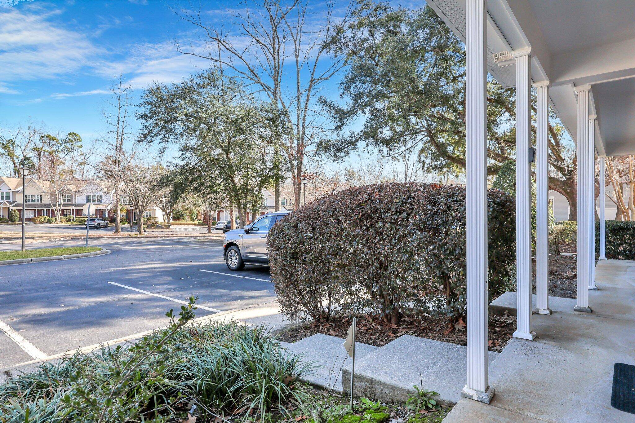 North Charleston, SC 29406,7963 Shadow Oak Dr