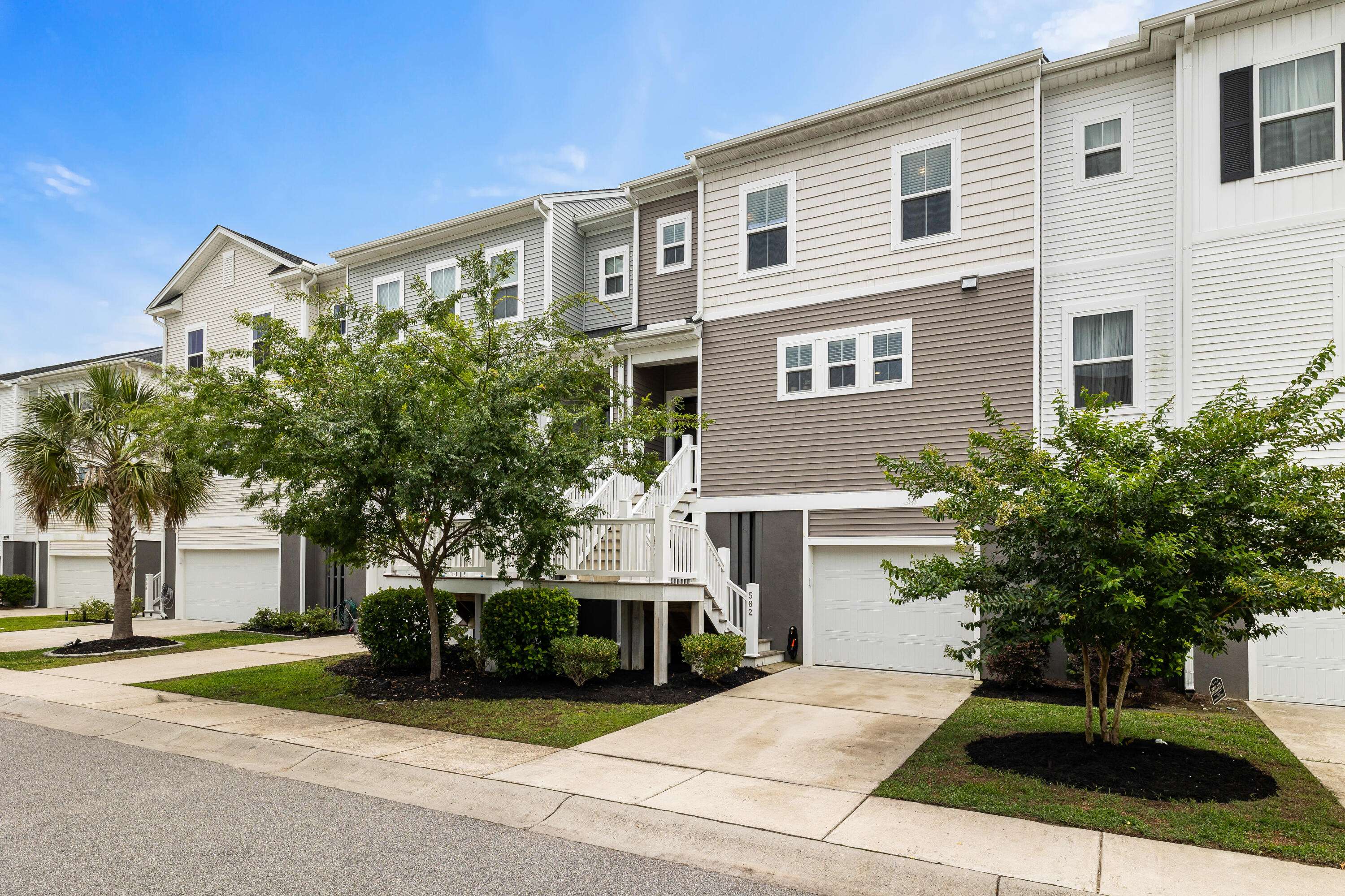 Johns Island, SC 29455,582 Mclernon Trce