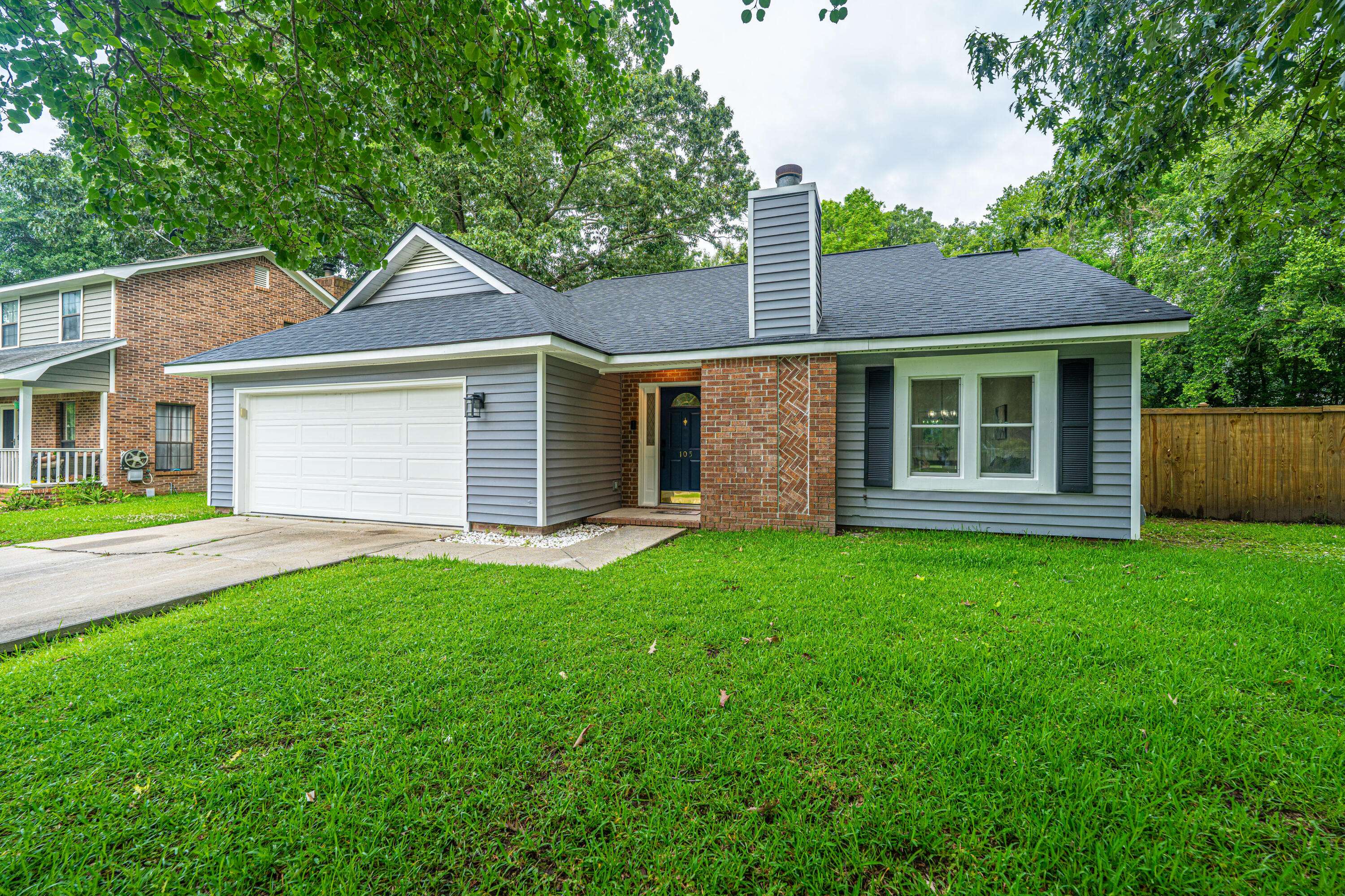 Summerville, SC 29485,105 Glebe Rd