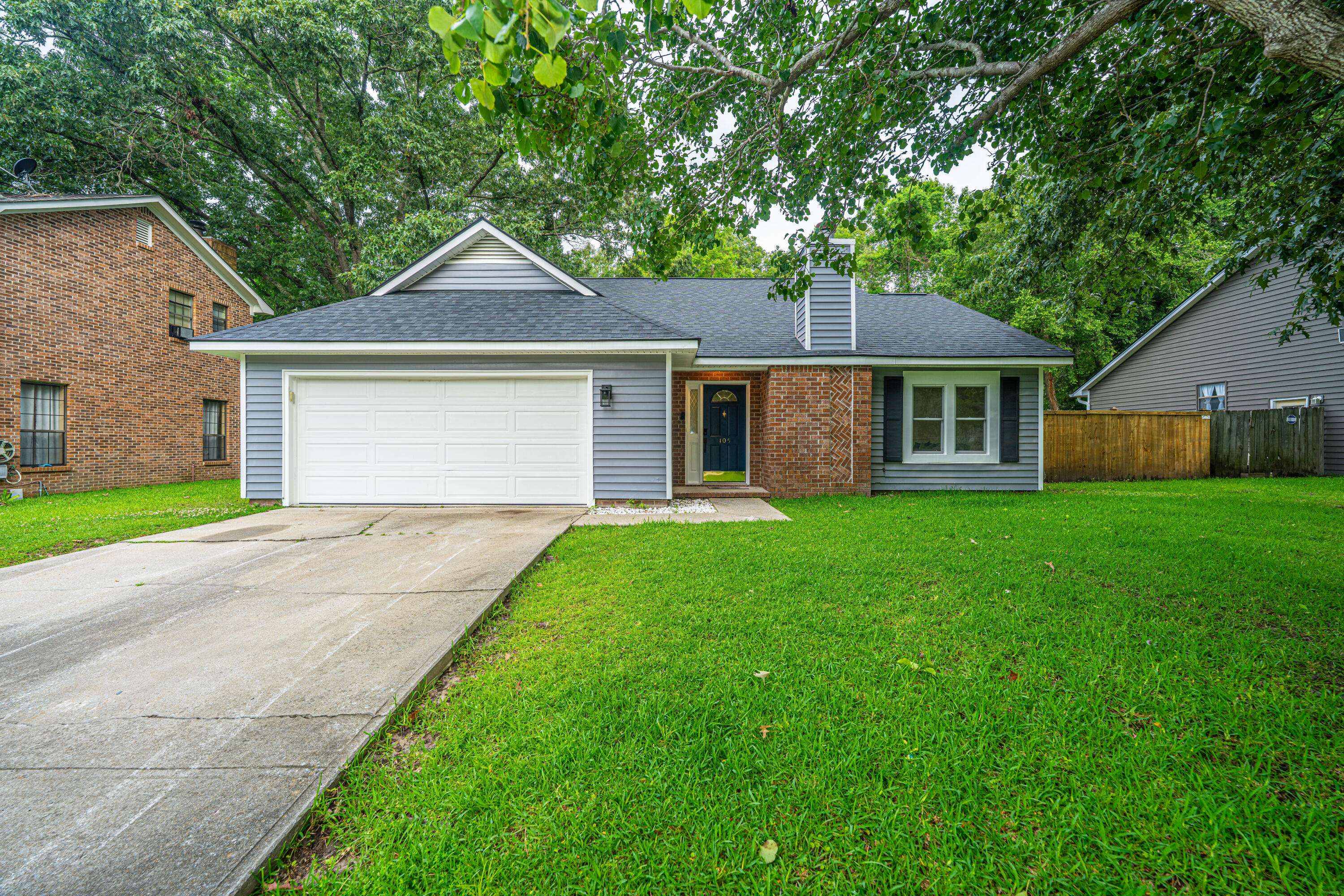 Summerville, SC 29485,105 Glebe Rd