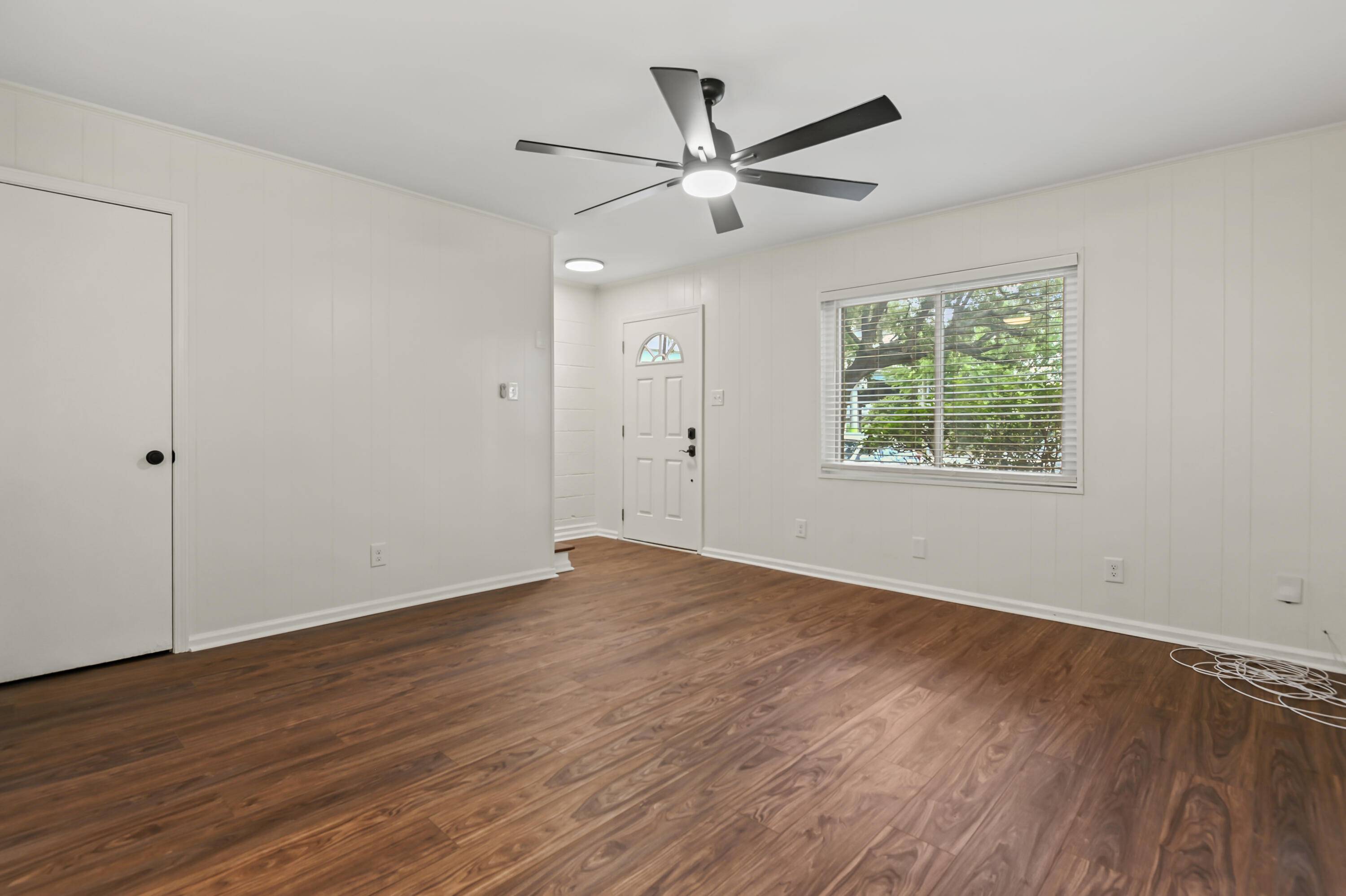 Charleston, SC 29403,8 Grove St