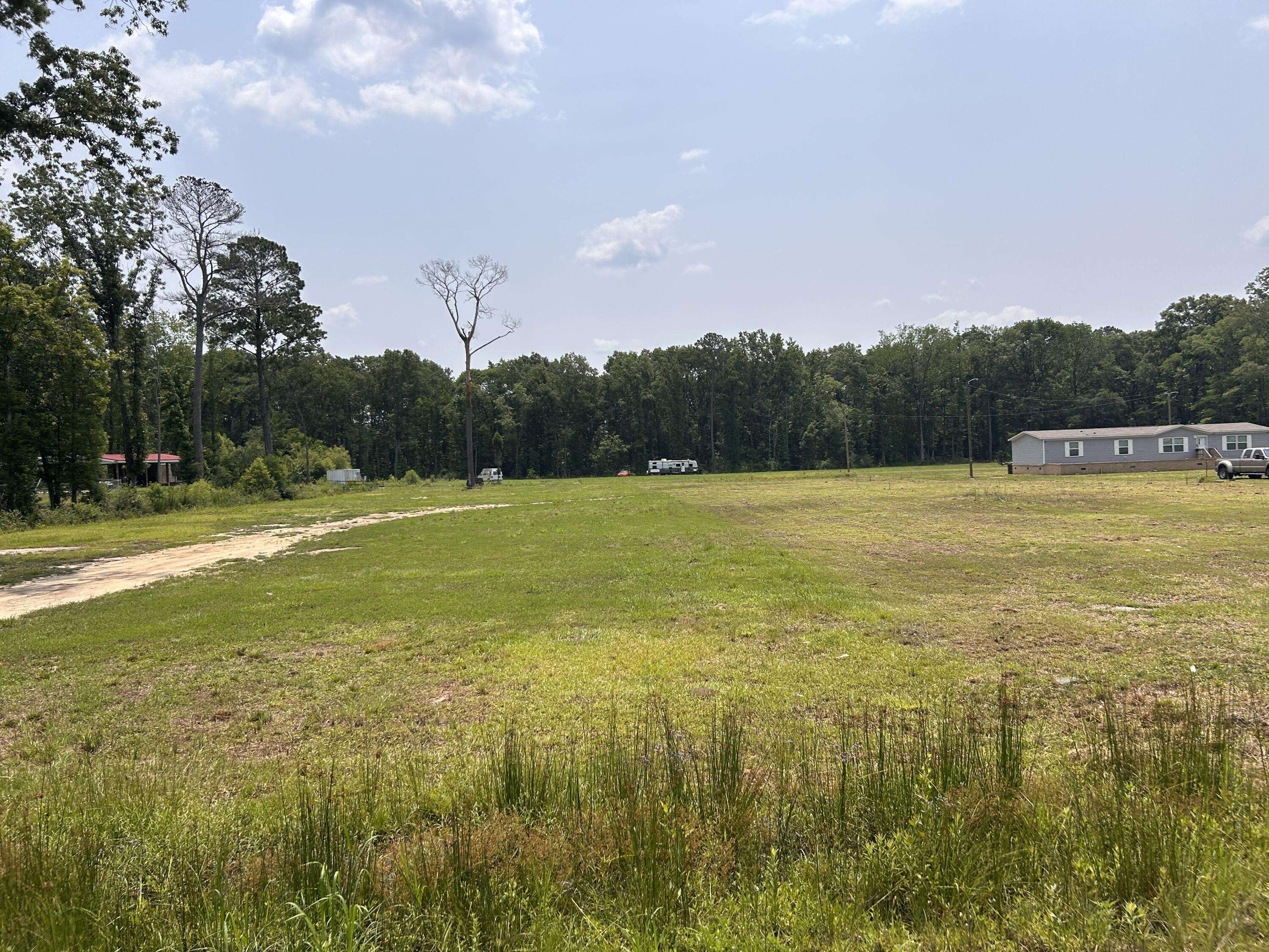 Moncks Corner, SC 29461,3130 Estate Rd