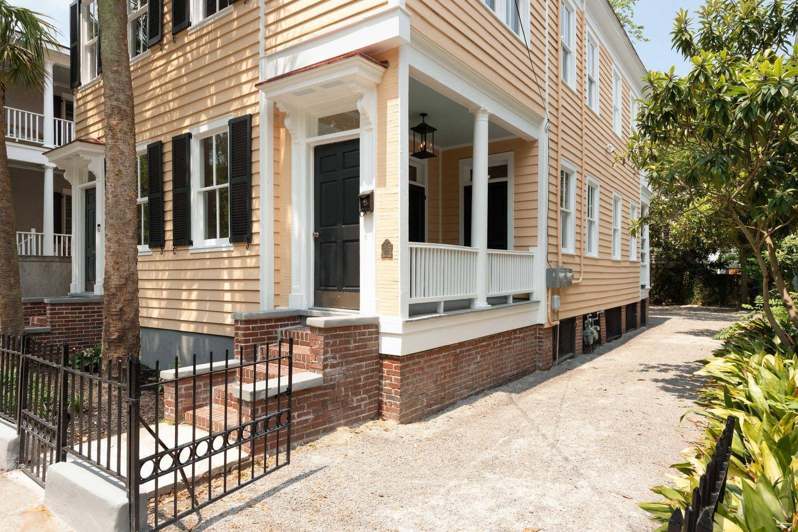Charleston, SC 29401,8 Pitt St #A