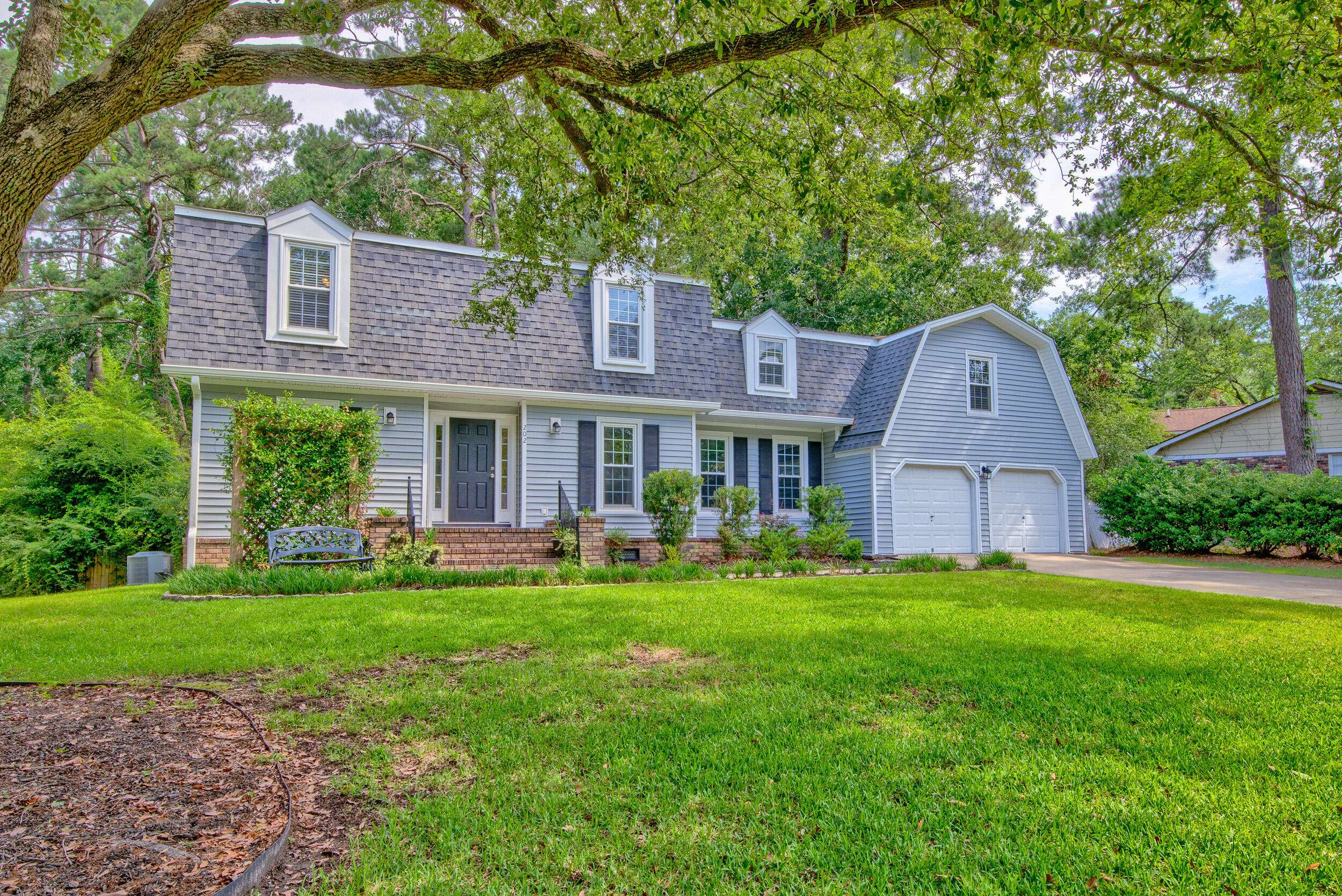 Summerville, SC 29485,202 Hunt Club Dr