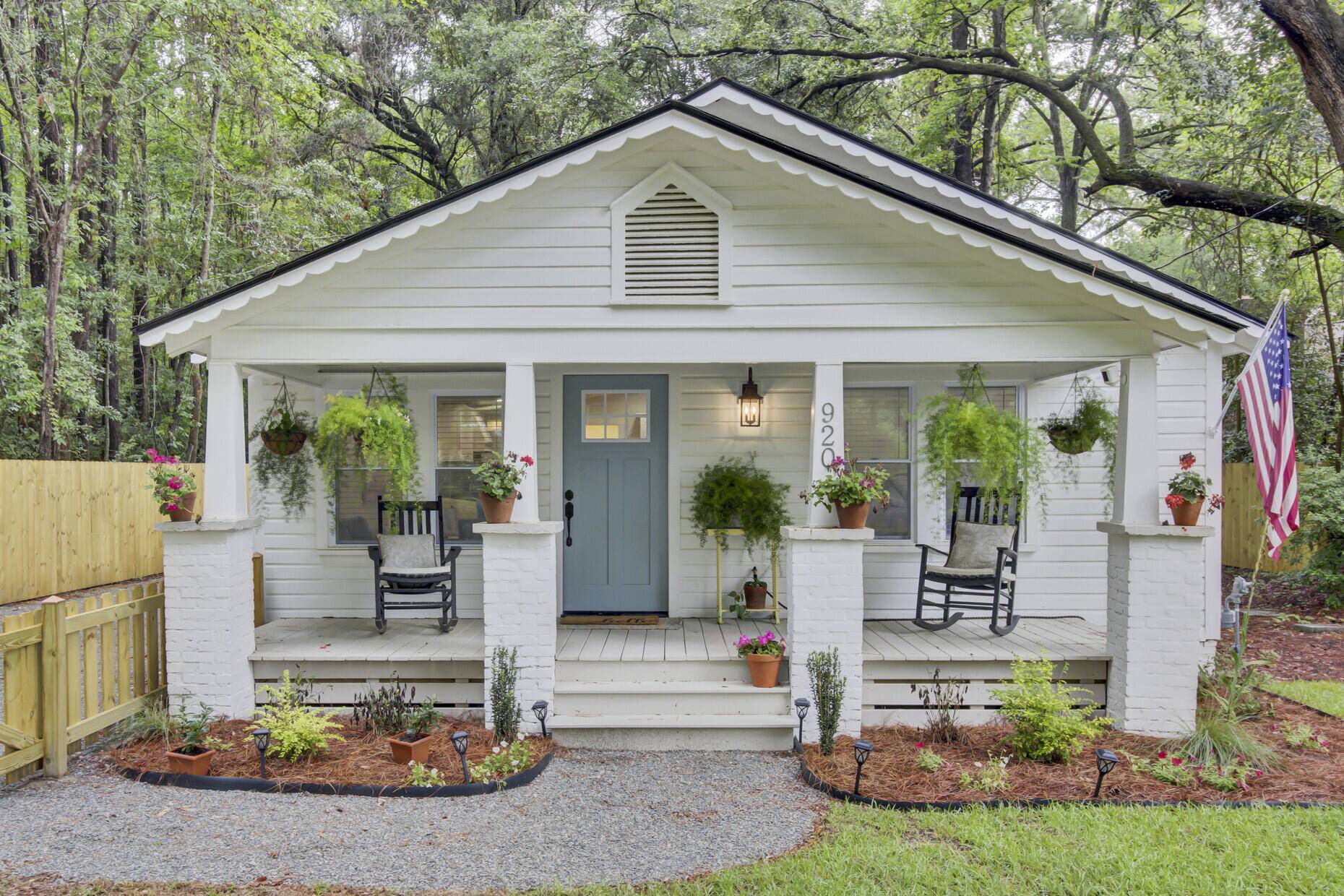 Summerville, SC 29483,920 Simmons Ave