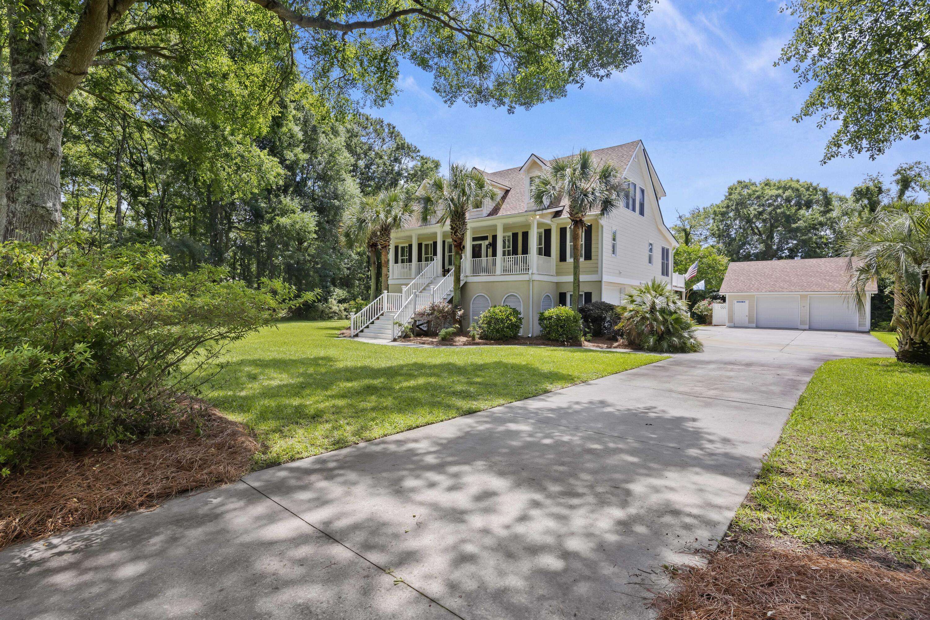 Awendaw, SC 29429,7879 Gull Bay Dr