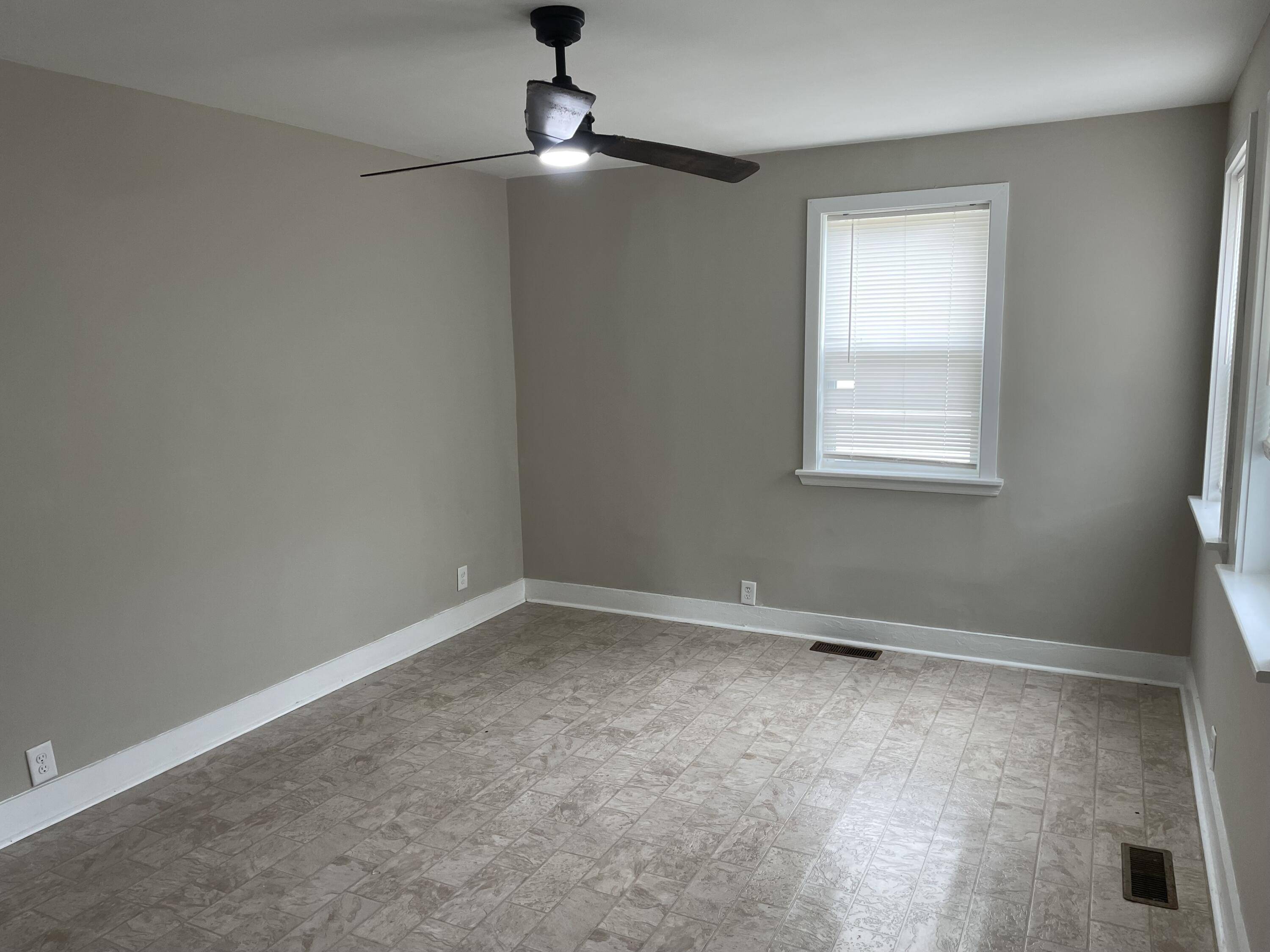 North Charleston, SC 29405,2327 Bailey Dr
