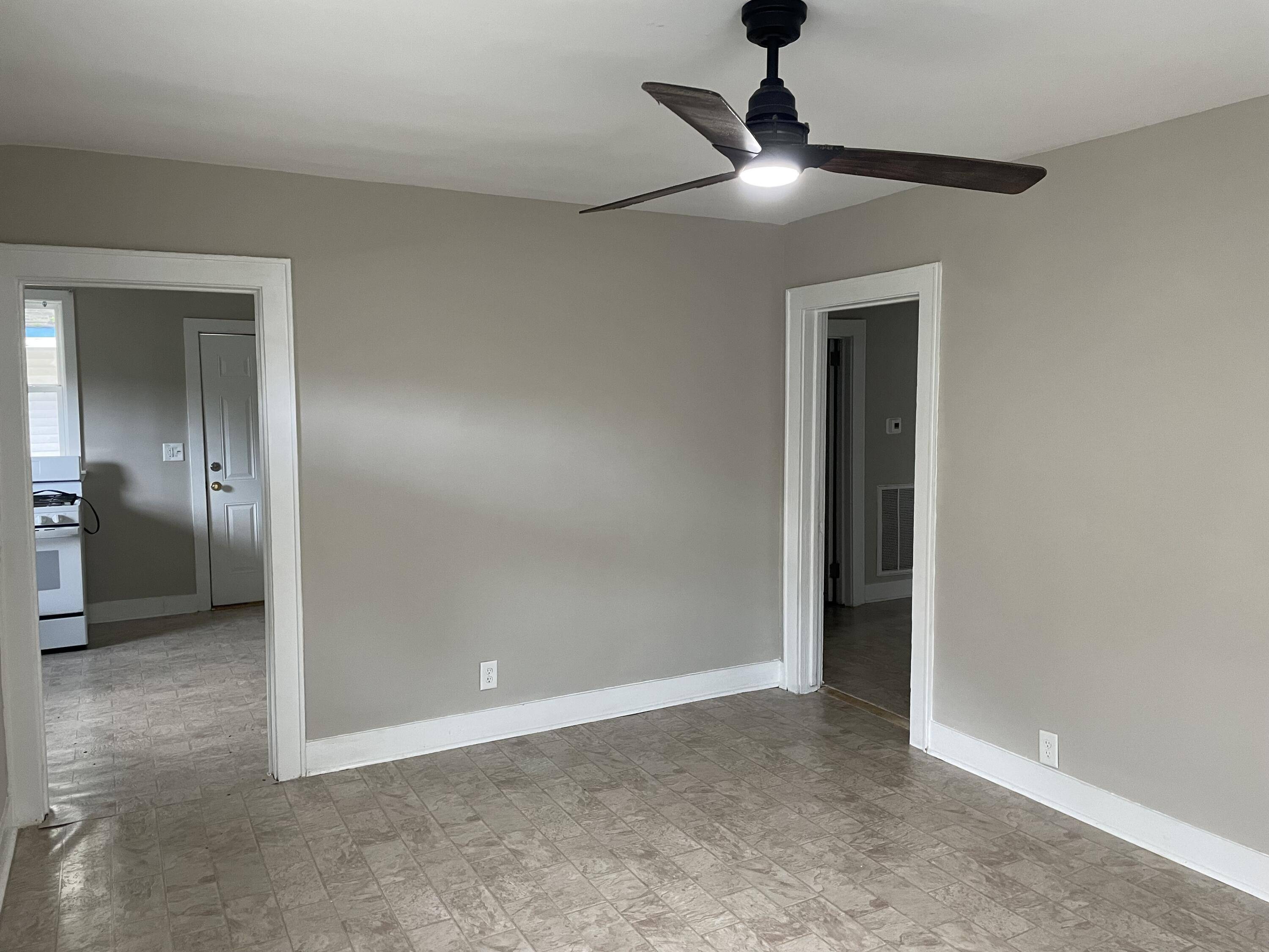 North Charleston, SC 29405,2327 Bailey Dr
