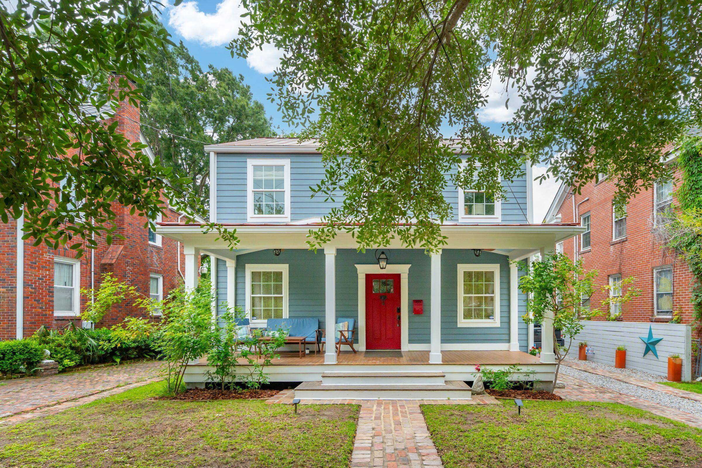 Charleston, SC 29403,293 Grove St