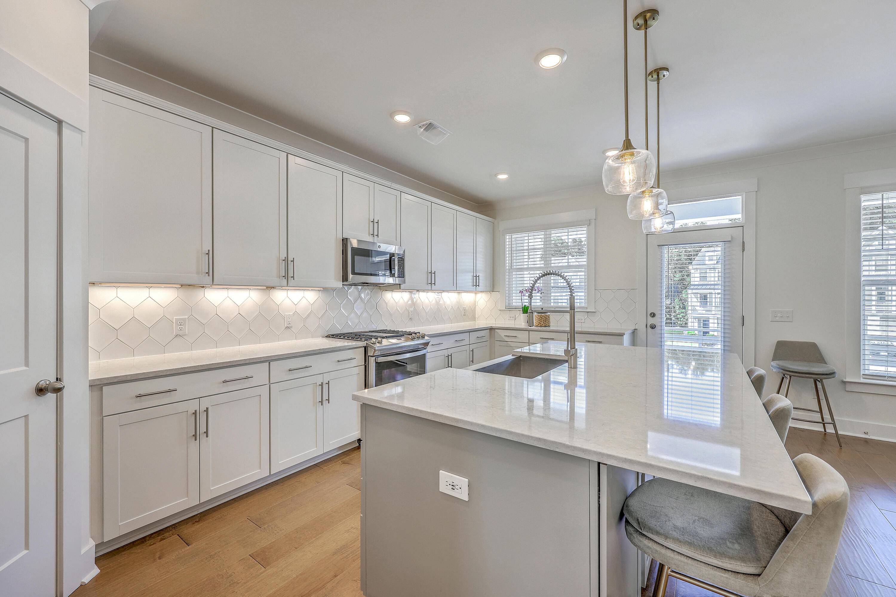 Charleston, SC 29492,320 Laurens View Ln