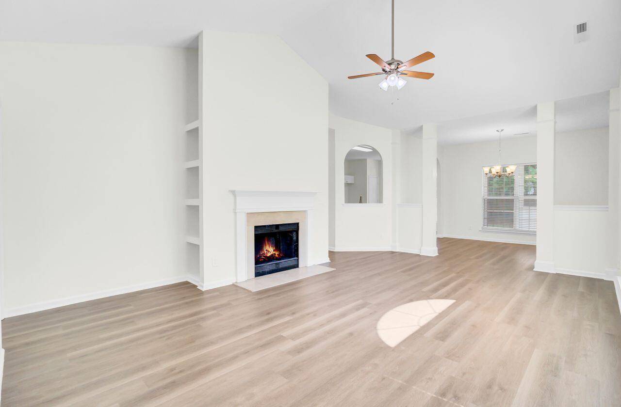 North Charleston, SC 29420,8420 Walsham St