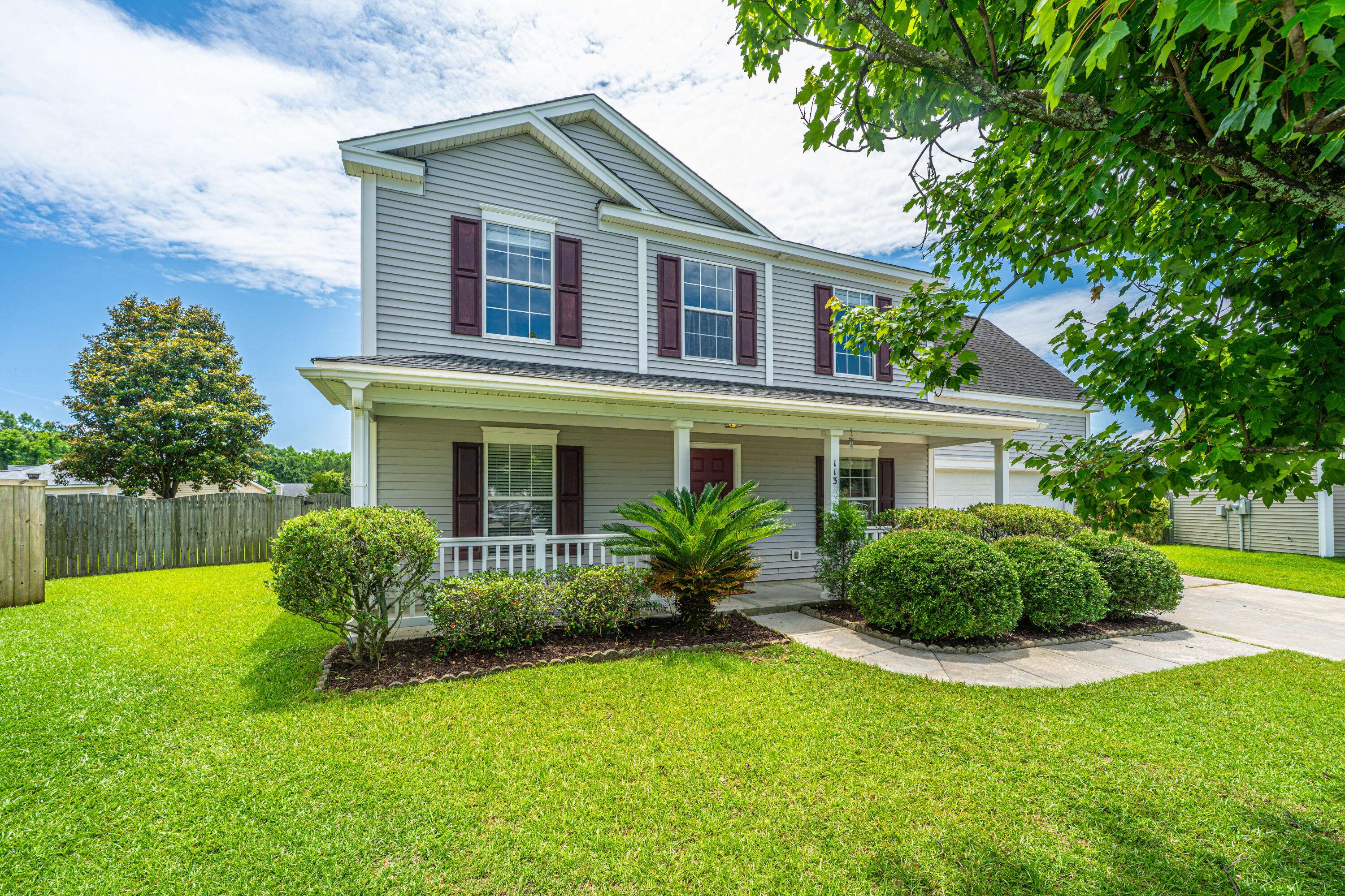 Summerville, SC 29483,113 Lebsl Ct