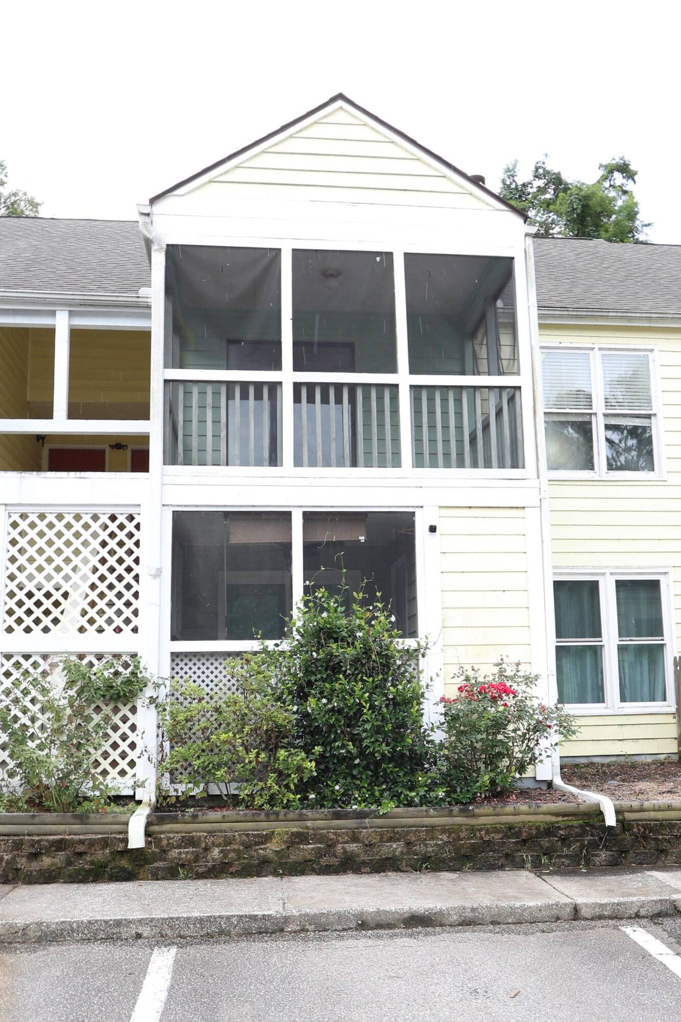 Summerville, SC 29485,403 Sunny Side Way