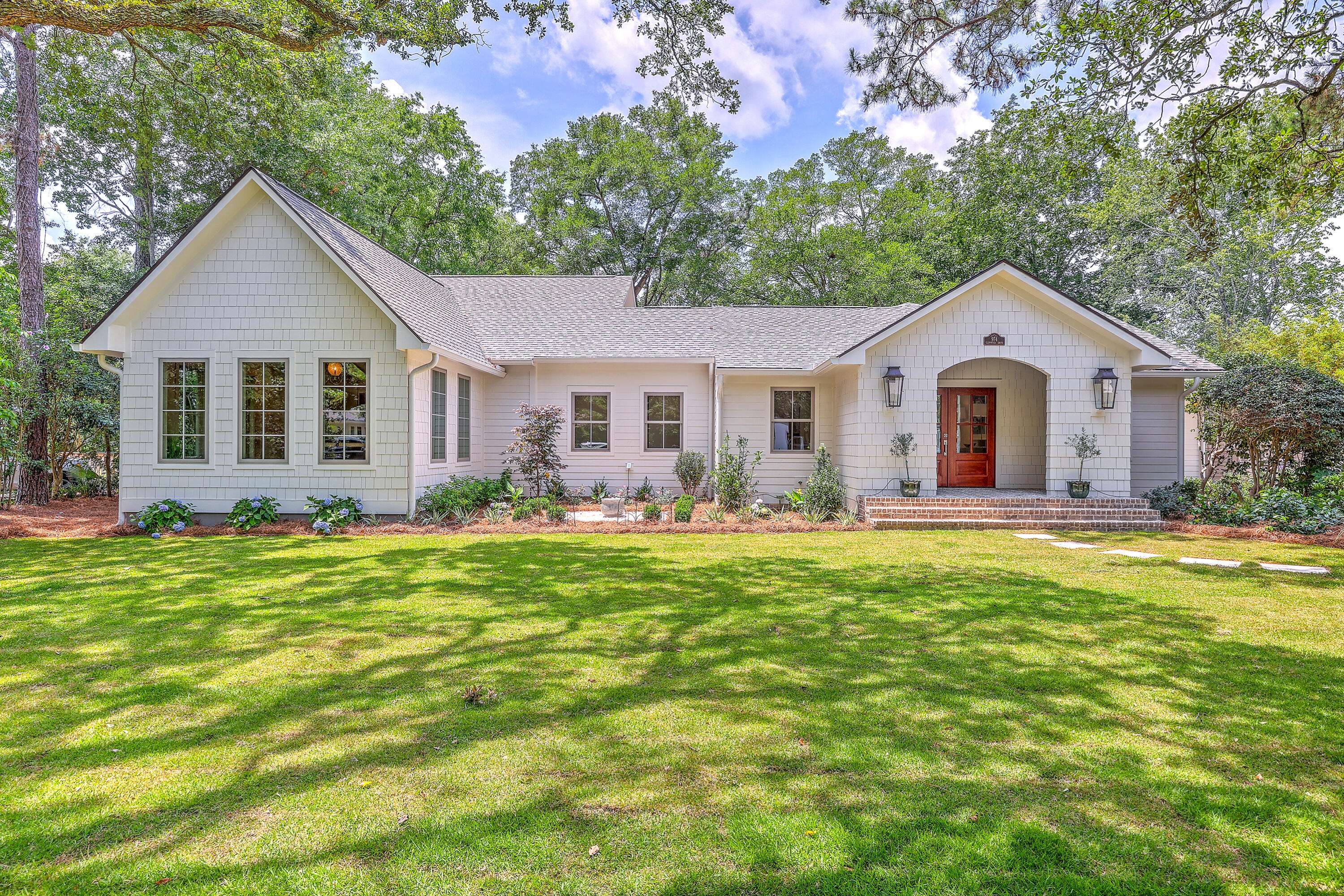 Mount Pleasant, SC 29464,974 Cliffwood Dr