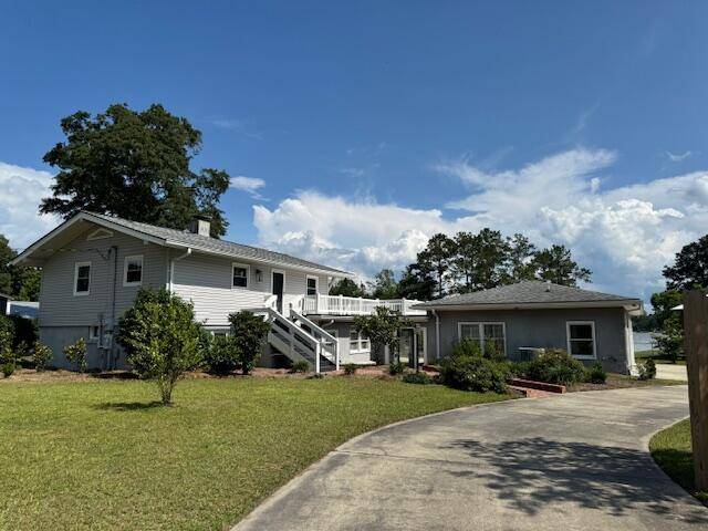 Manning, SC 29102,1129 Levi St