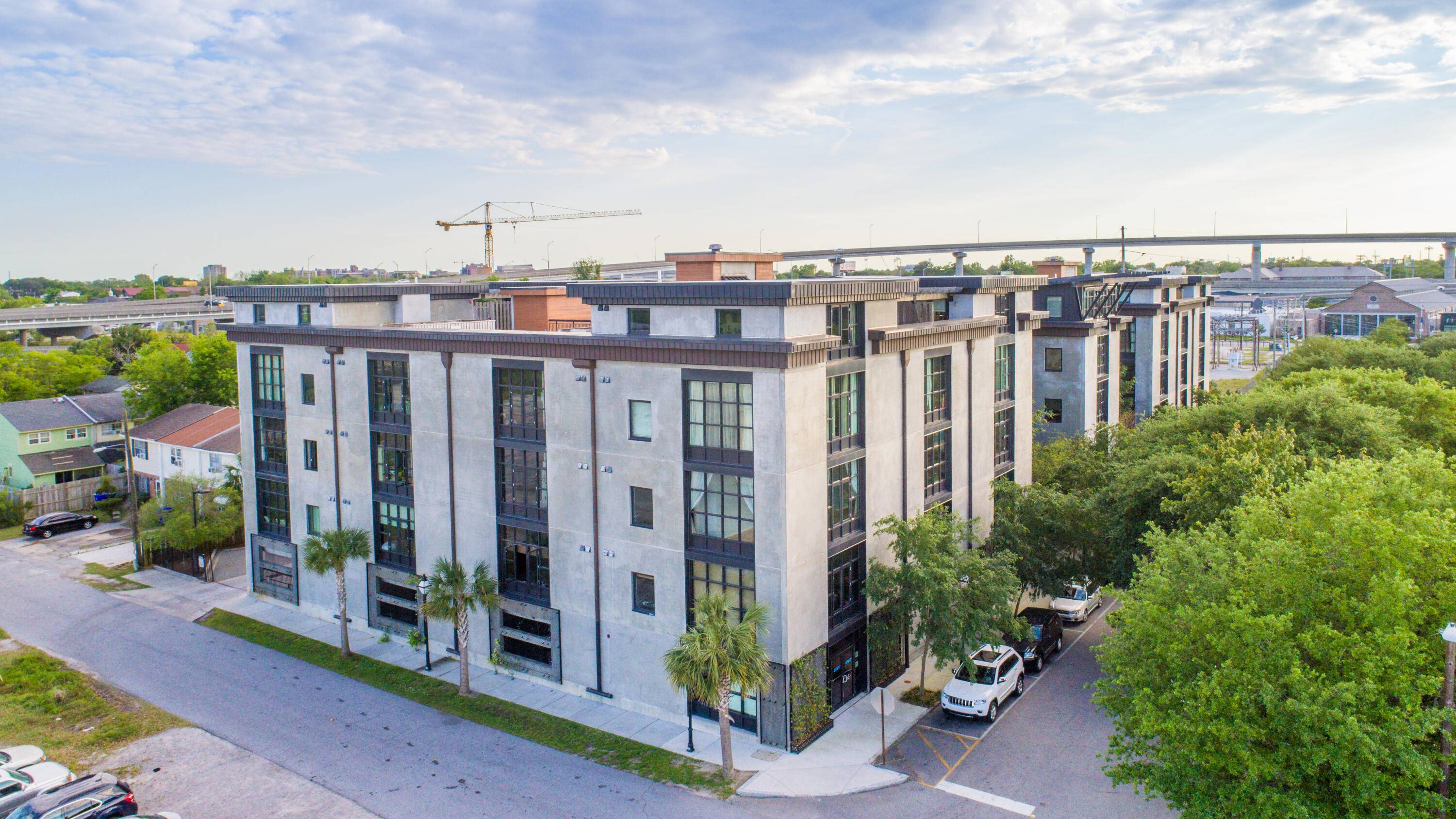 Charleston, SC 29403,1 Cool Blow St #153