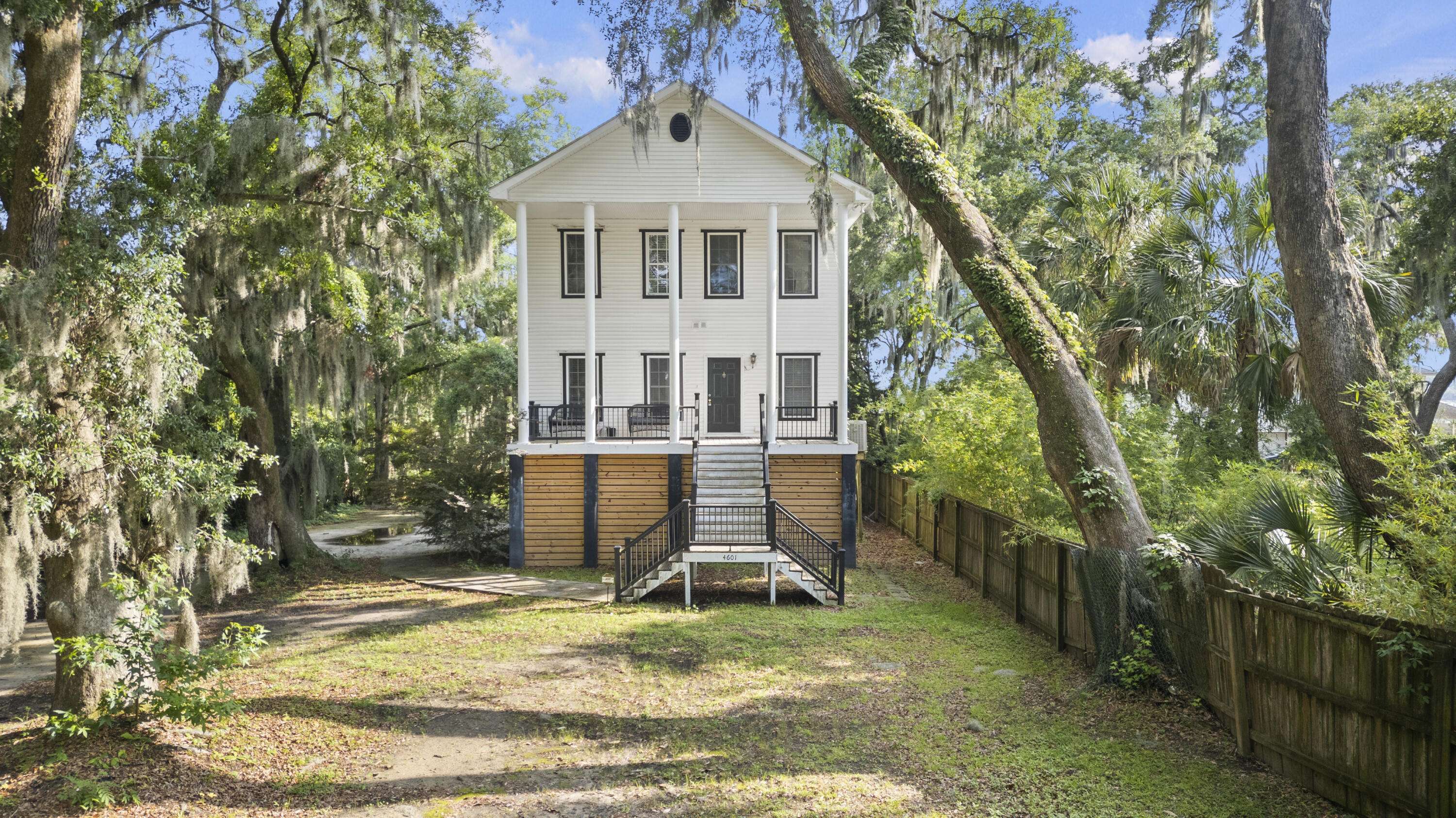 North Charleston, SC 29405,4601 Apple St