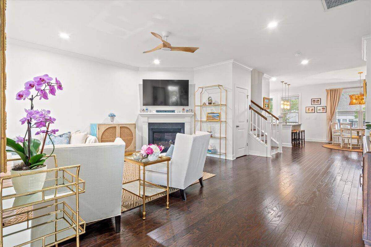 Mount Pleasant, SC 29466,1582 Prince Edward St