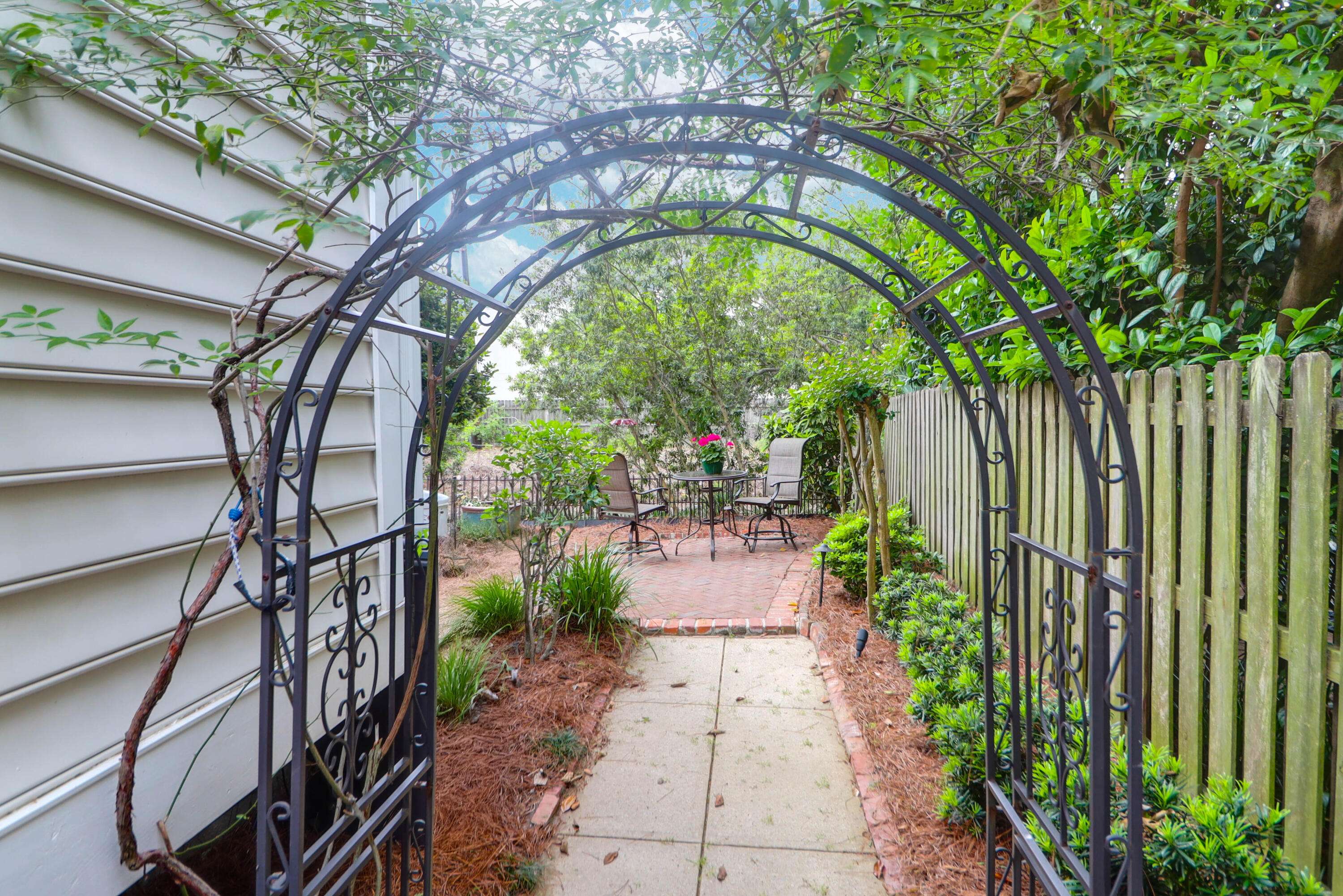 Mount Pleasant, SC 29464,1025 Mathis Ferry Rd