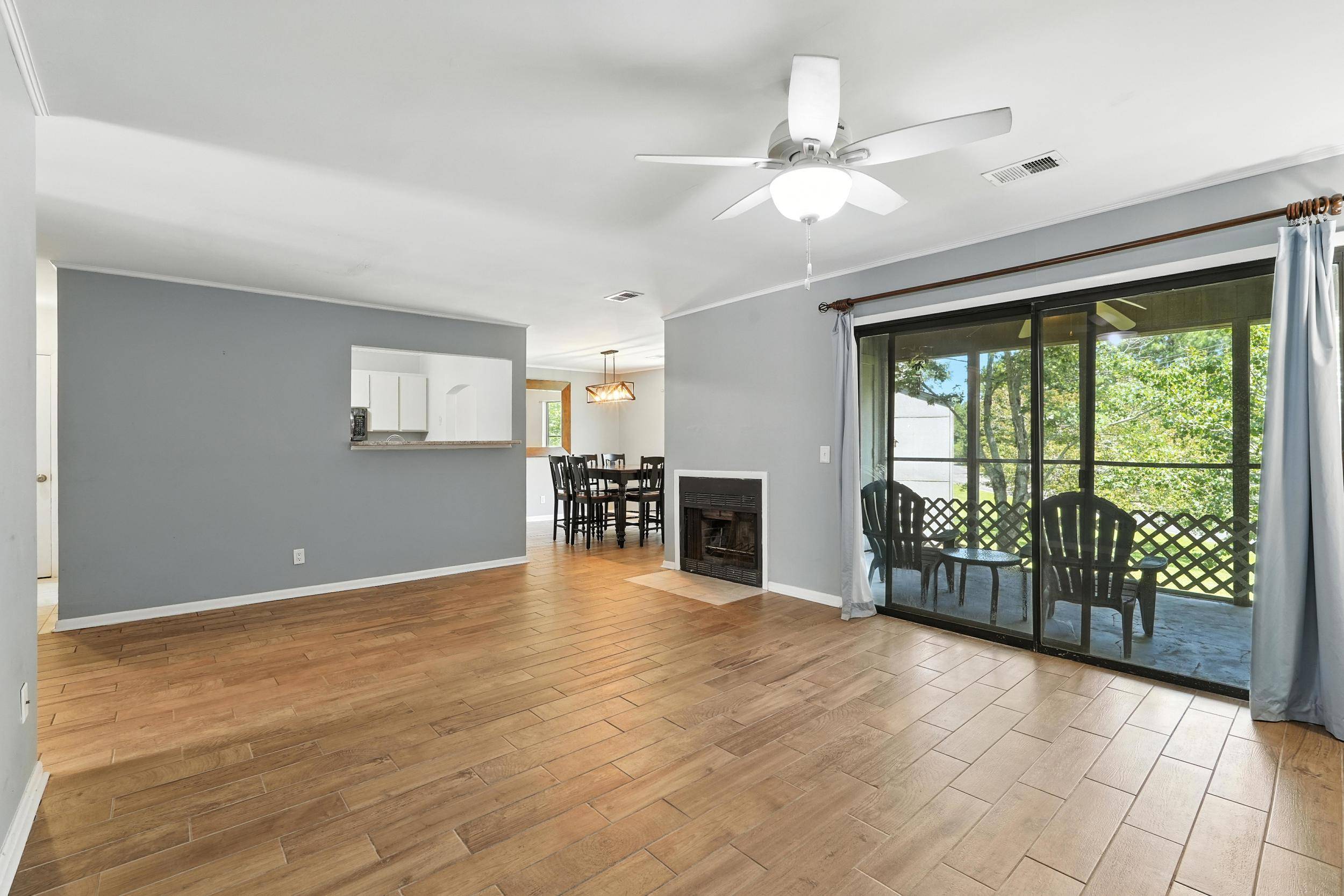 Goose Creek, SC 29445,607 Greencastle Dr