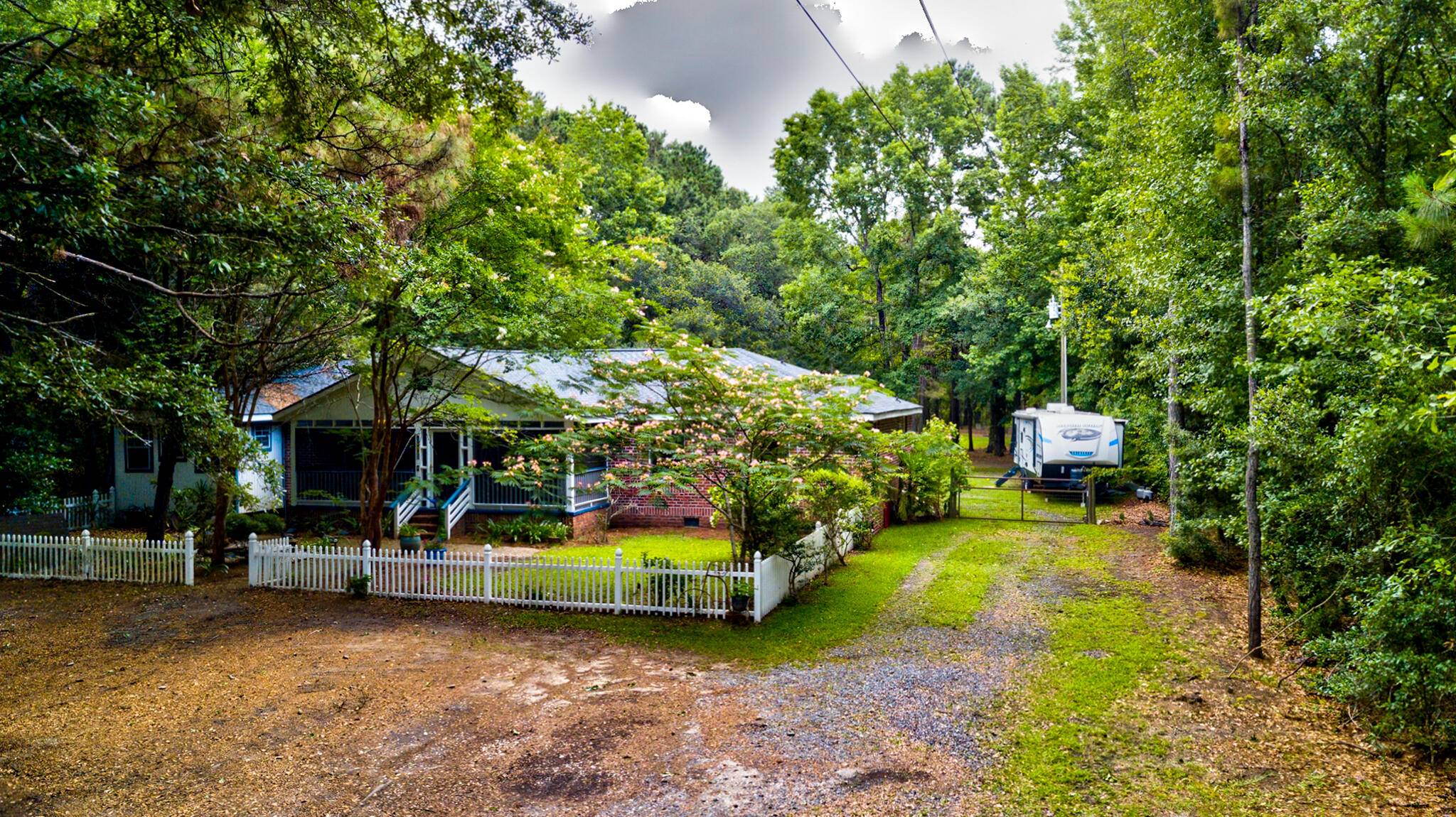 Mcclellanville, SC 29458,1384 Tibwin Rd