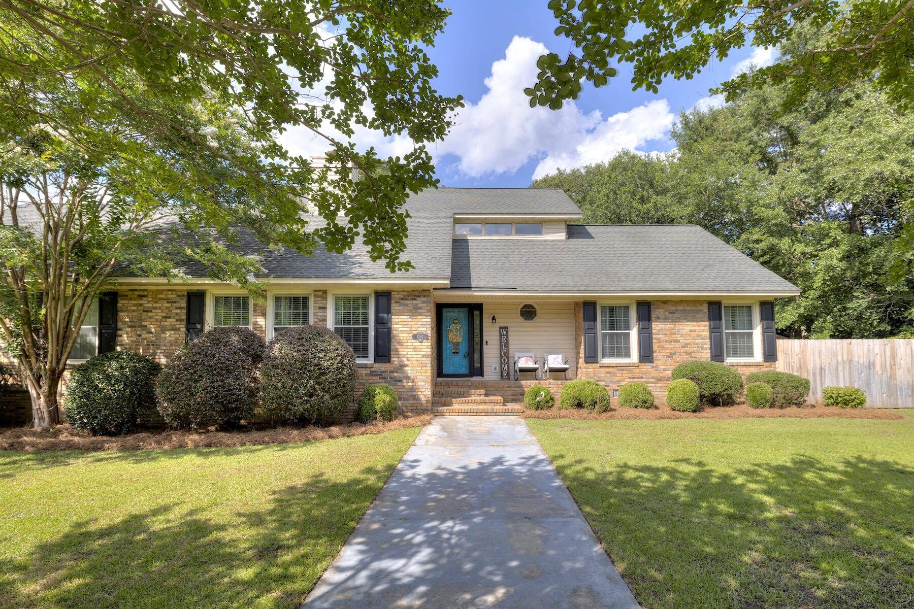 Manning, SC 29102,1392 Country Club Cir