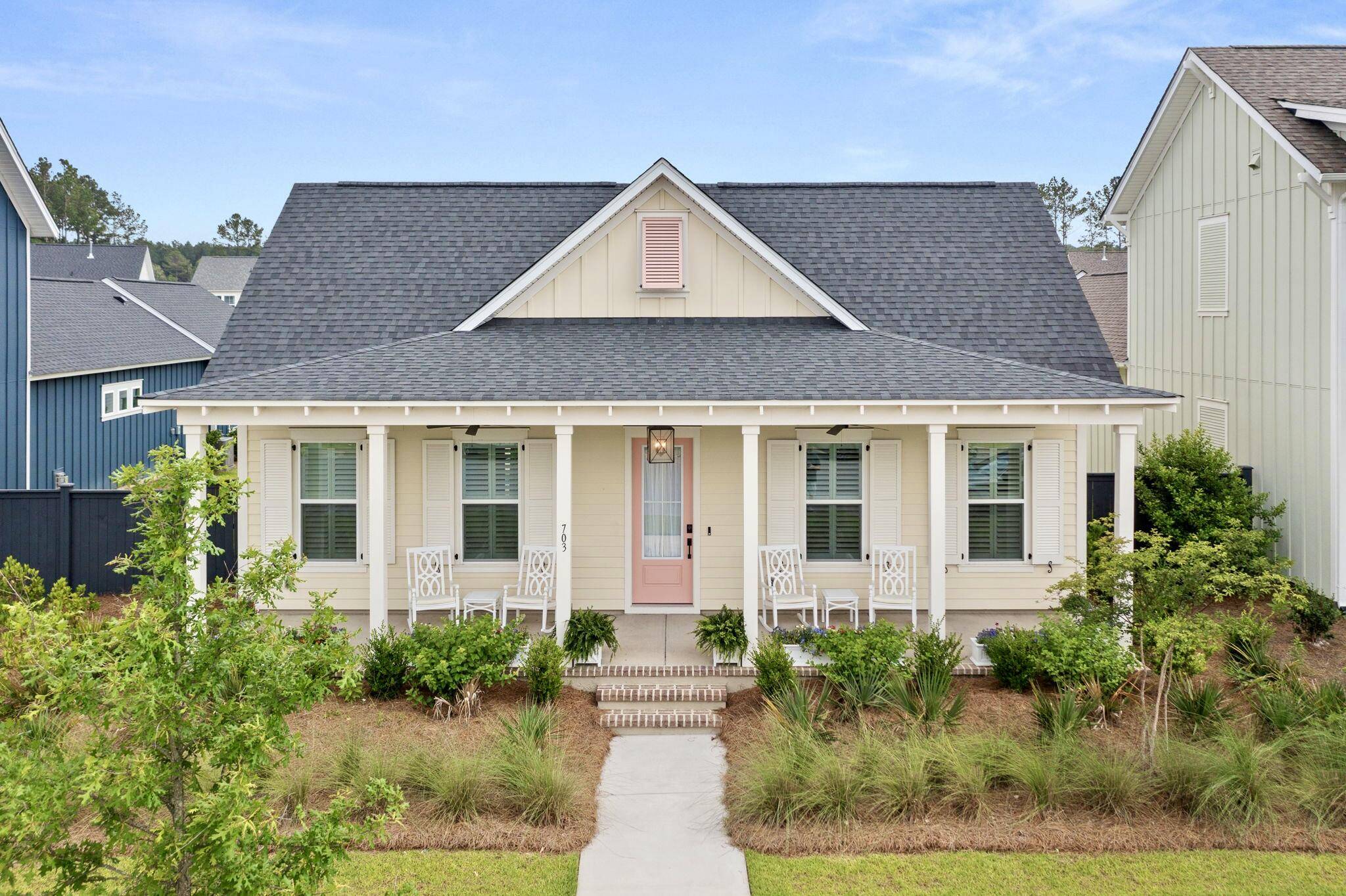 Summerville, SC 29486,703 Blueway Ave