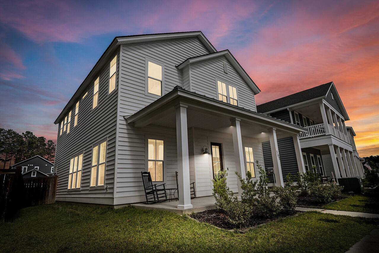 Summerville, SC 29485,165 Country Gate Ln