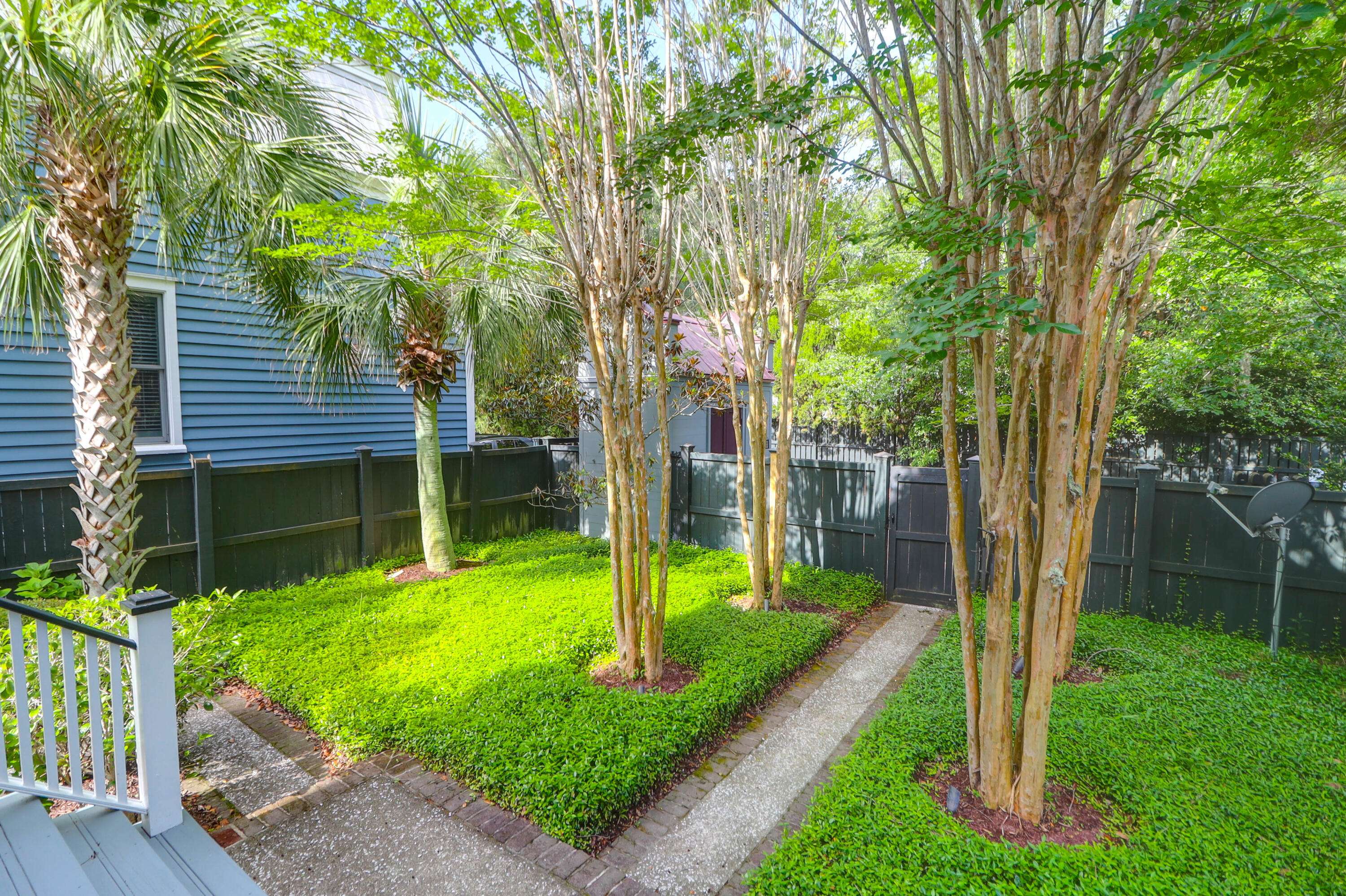 Mount Pleasant, SC 29464,183 Ionsborough St