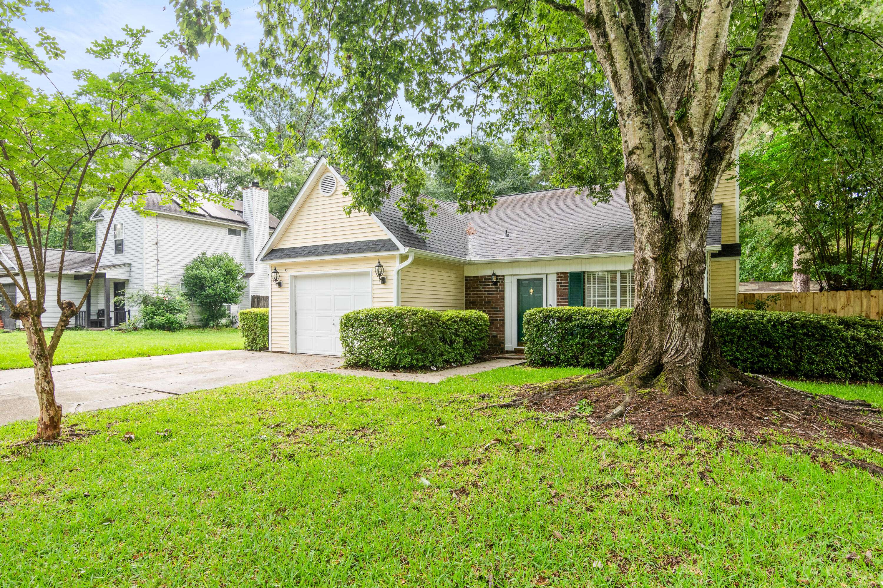 Ladson, SC 29456,202 Chandler Dr