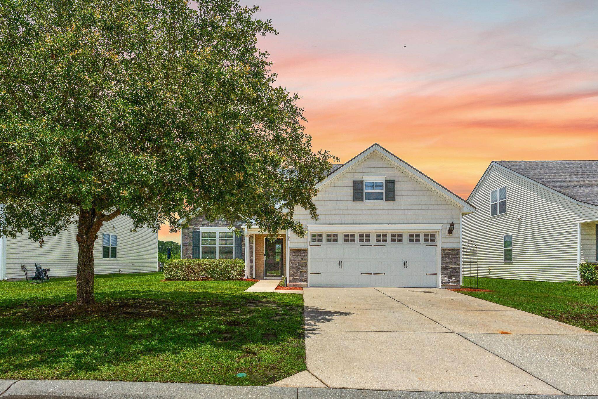 Summerville, SC 29486,199 Decatur Dr