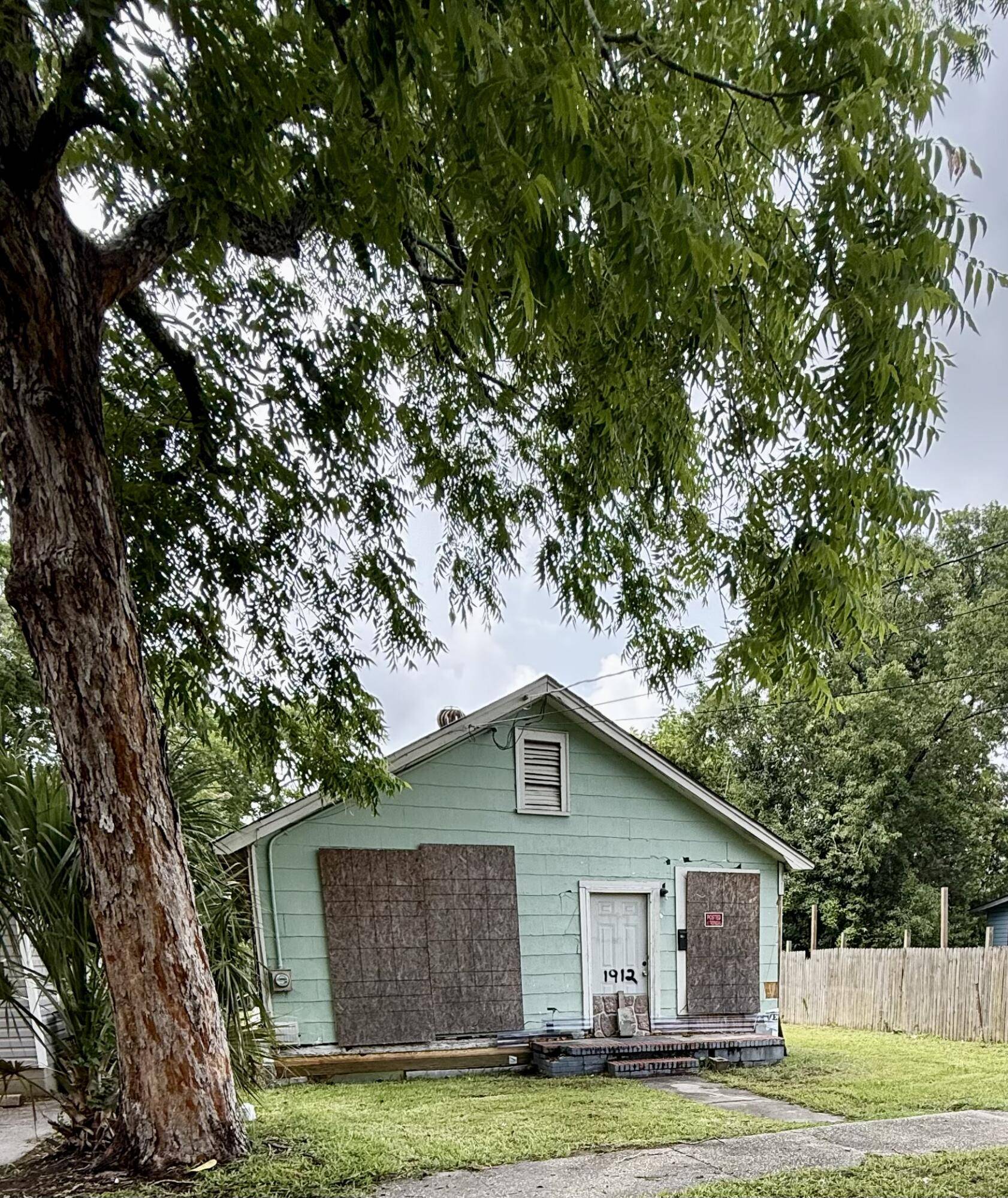 North Charleston, SC 29405,1912 English St