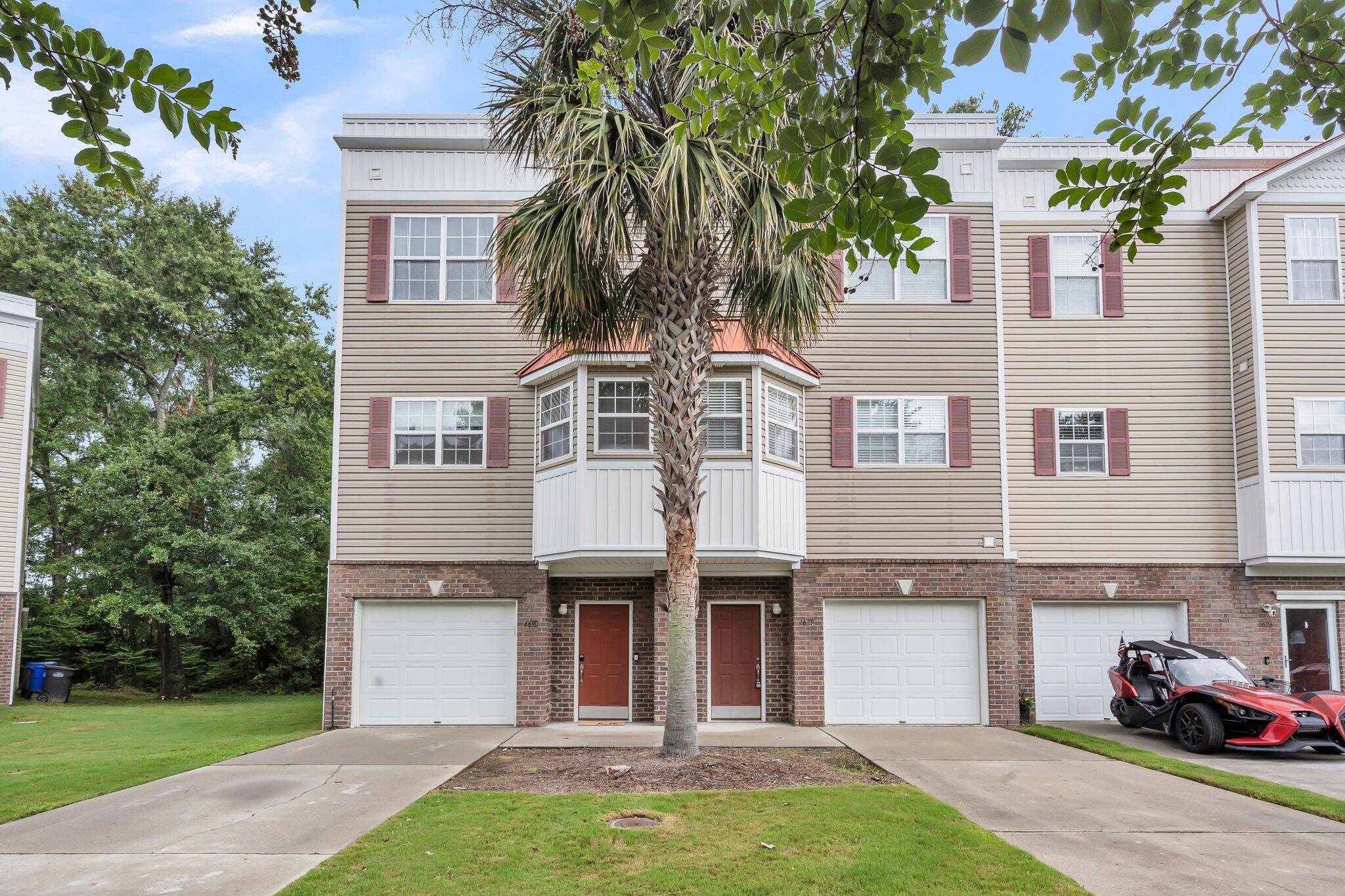 North Charleston, SC 29418,4630 Palm View Cir