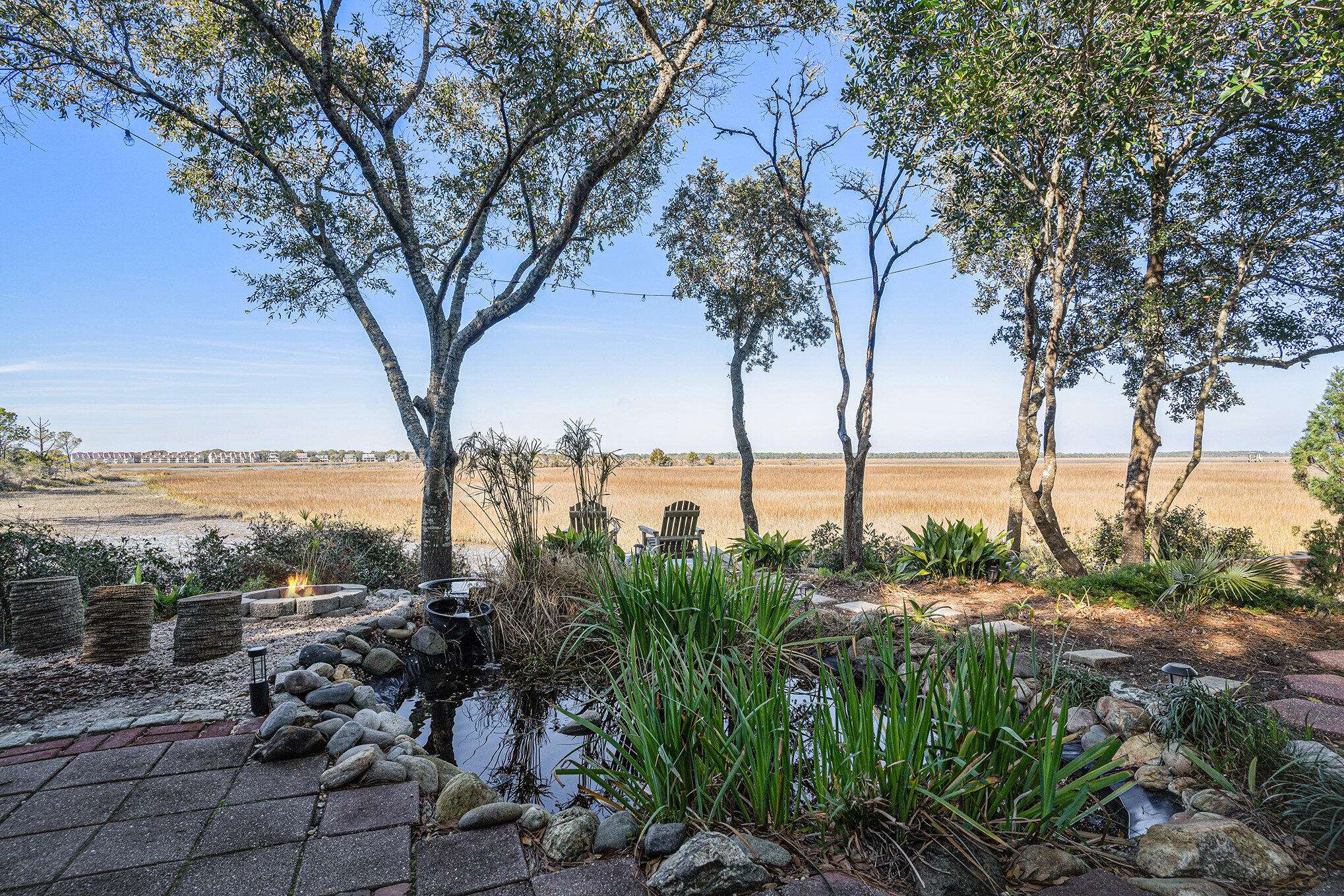 Folly Beach, SC 29439,520 E Huron Ave