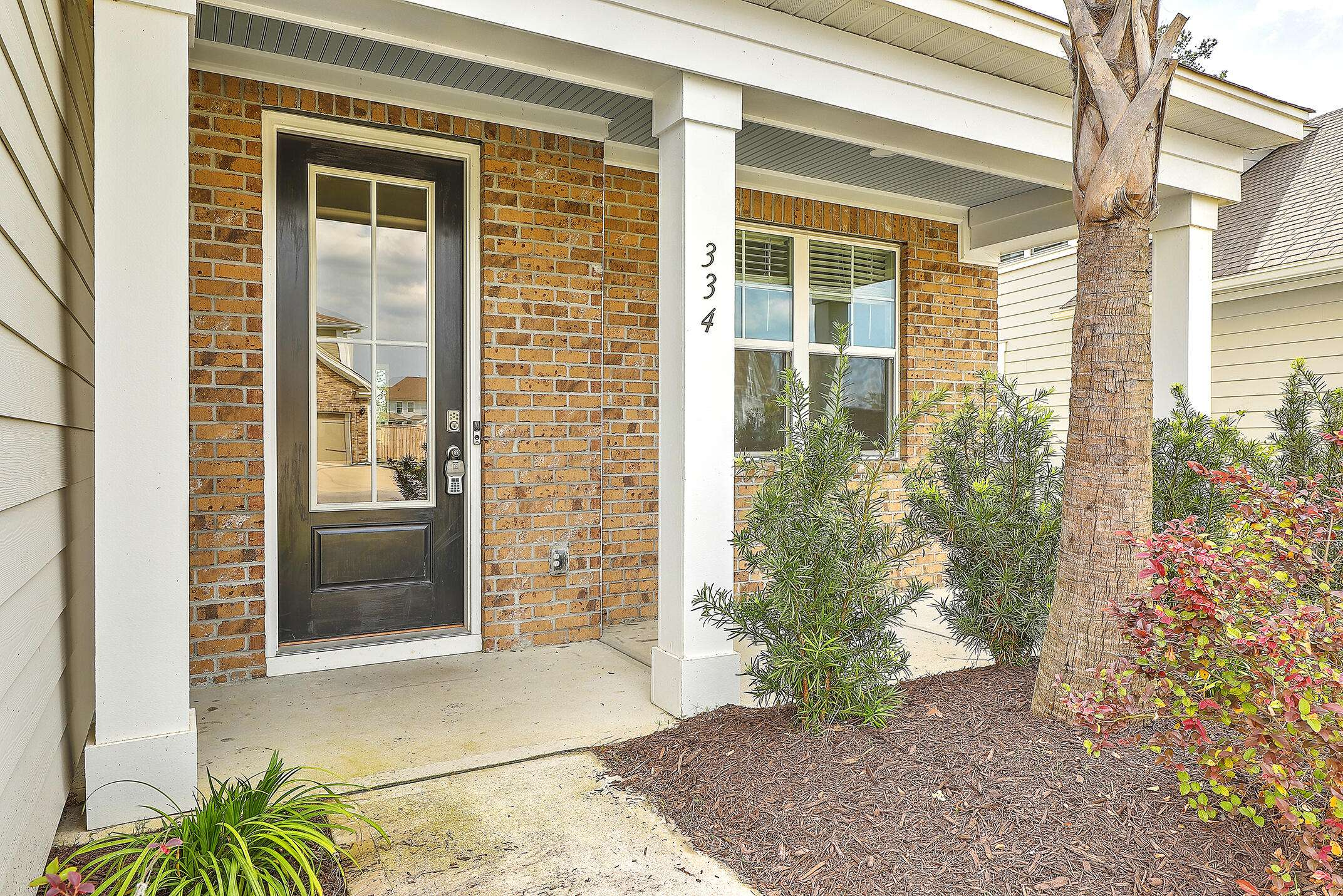 Summerville, SC 29486,334 Long Pier St