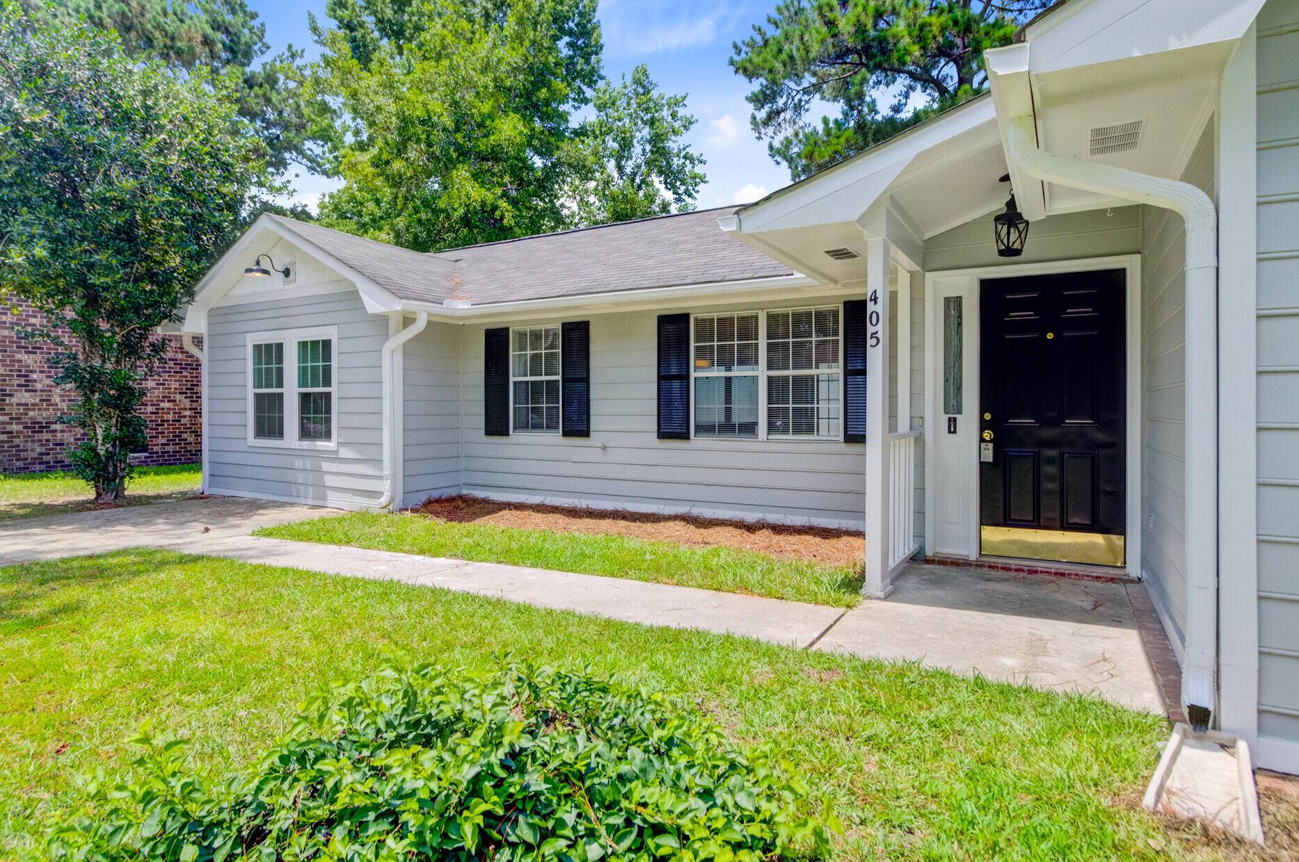 Summerville, SC 29485,405 Amberjack Way
