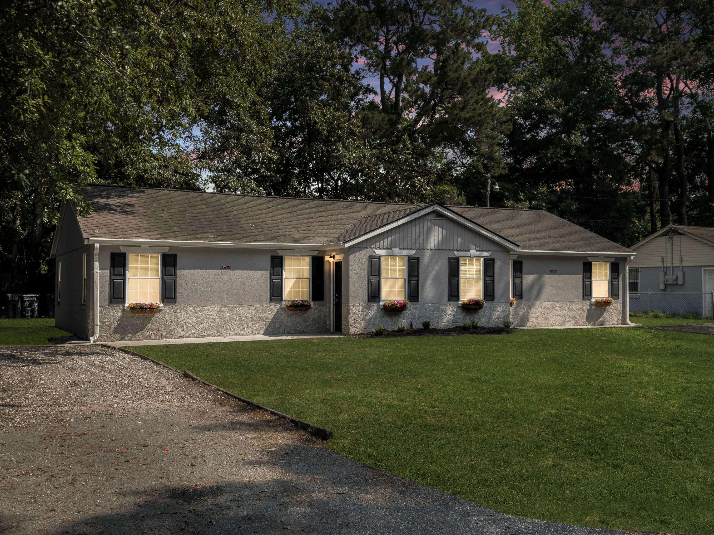 North Charleston, SC 29406,2174 Eleanor Dr #A&B