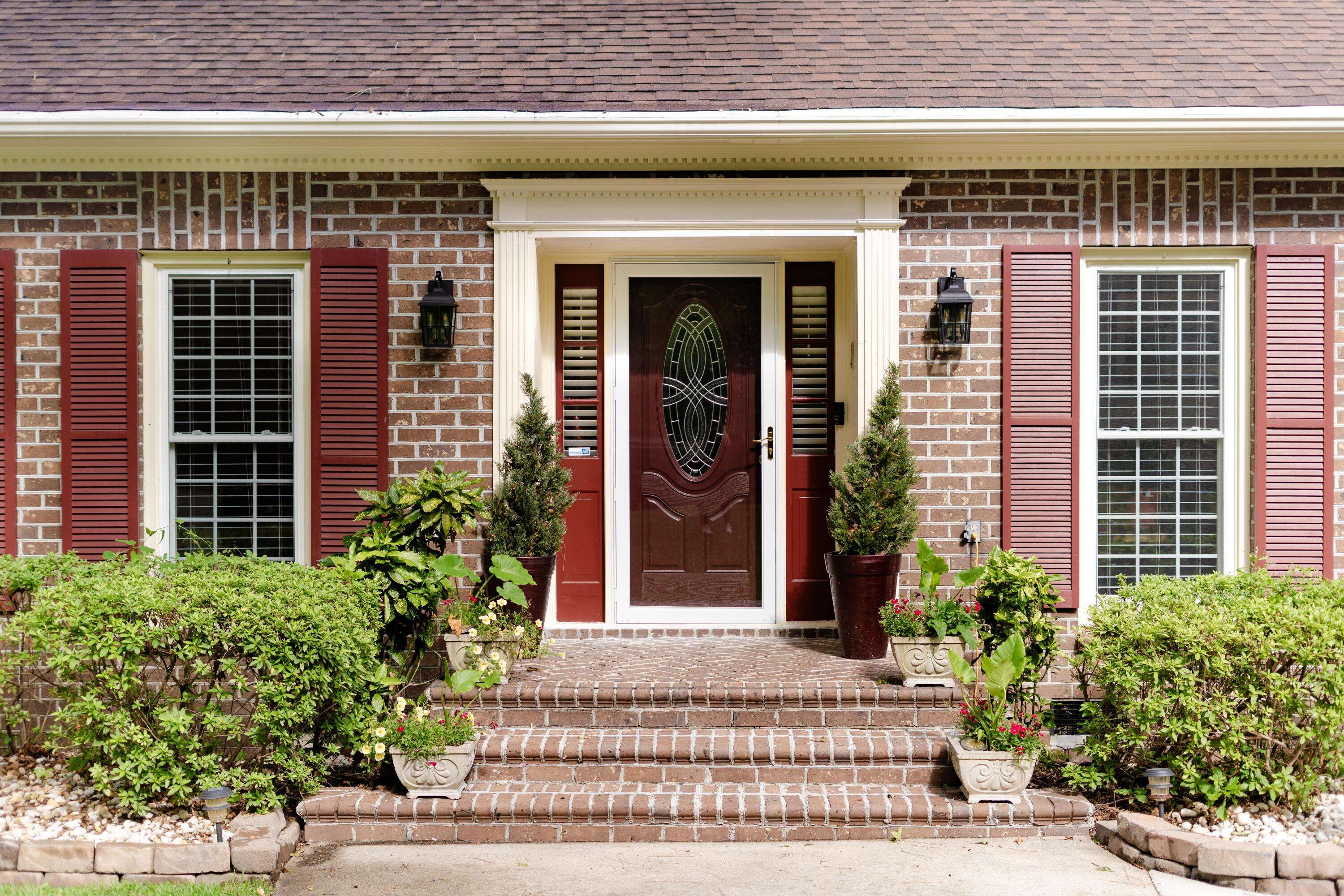 Charleston, SC 29407,1551 Hutton Pl