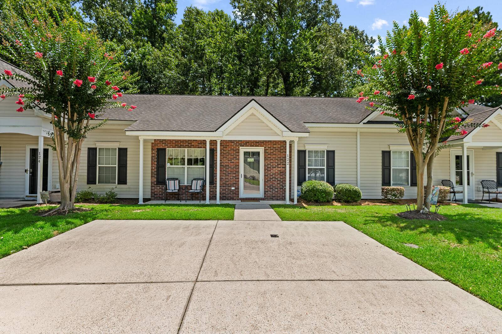 Summerville, SC 29485,122 Stewart Pl