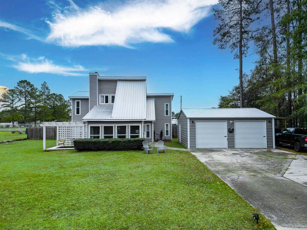 Walterboro, SC 29488,49 Auld Brass Rd