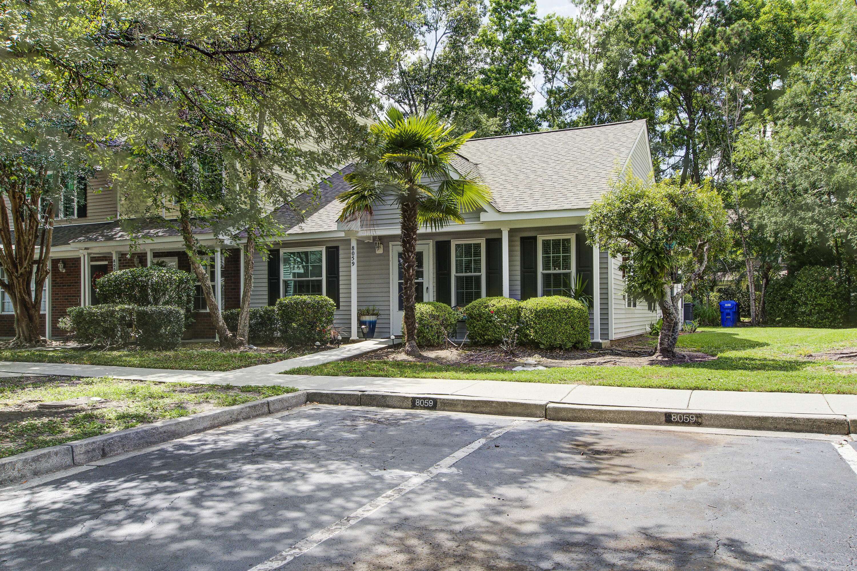 North Charleston, SC 29406,8059 Shadow Oak Dr