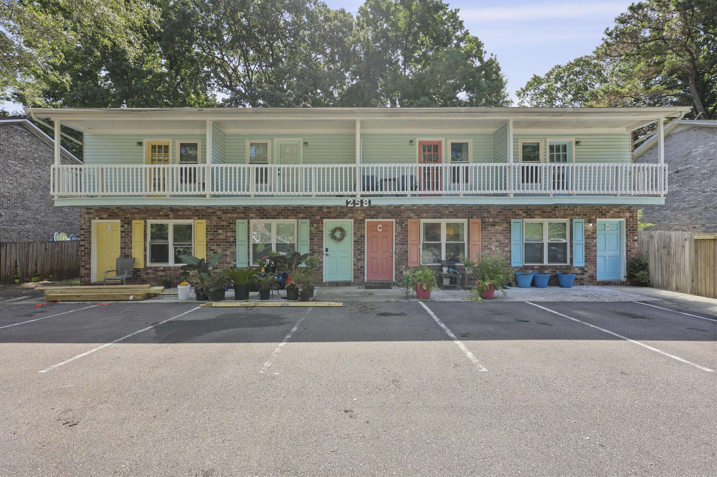 Charleston, SC 29412,258 Fleming Rd