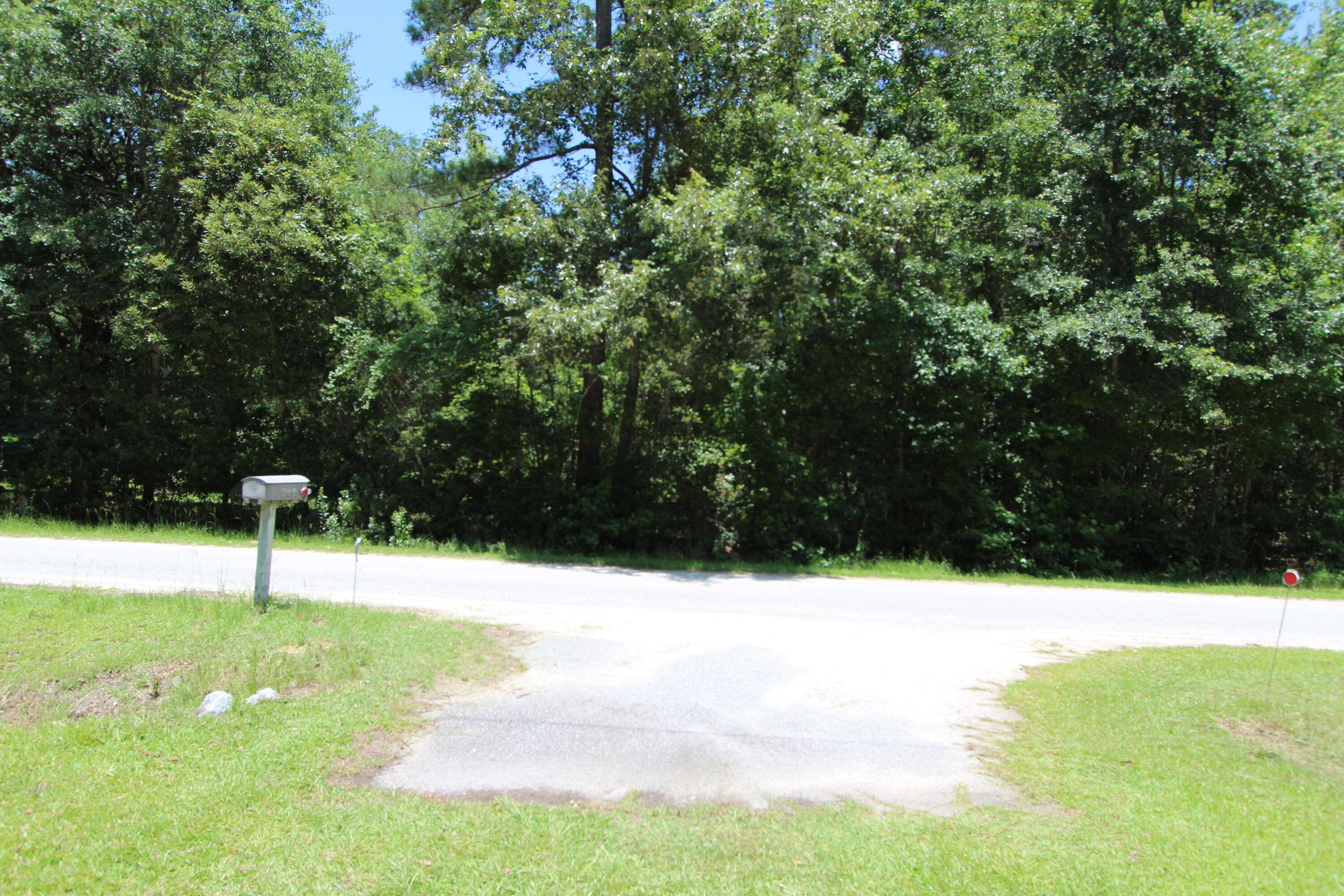 Round O, SC 29474,131 Gloverville Ln