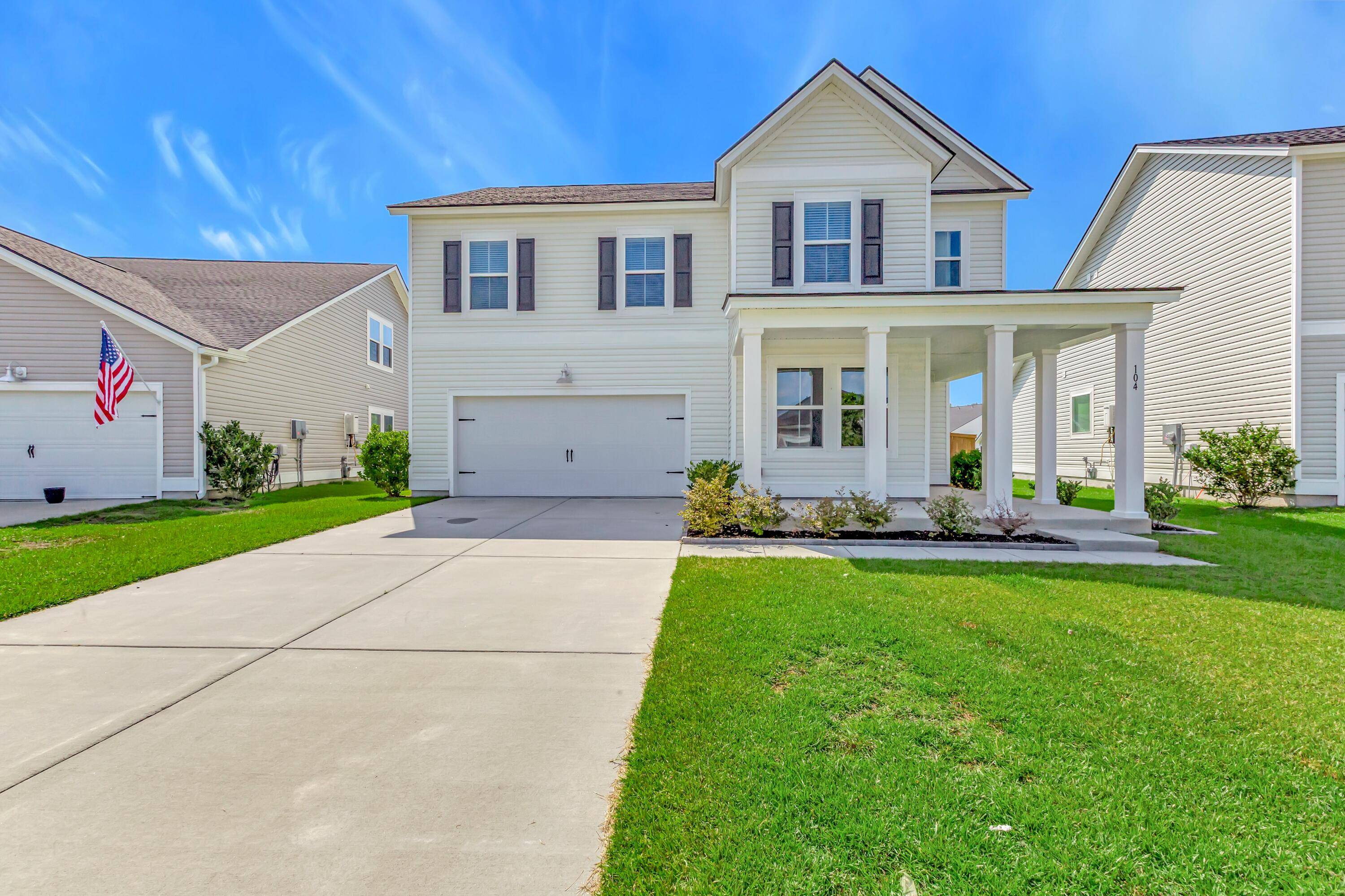 Summerville, SC 29483,104 Slater Lake Ln