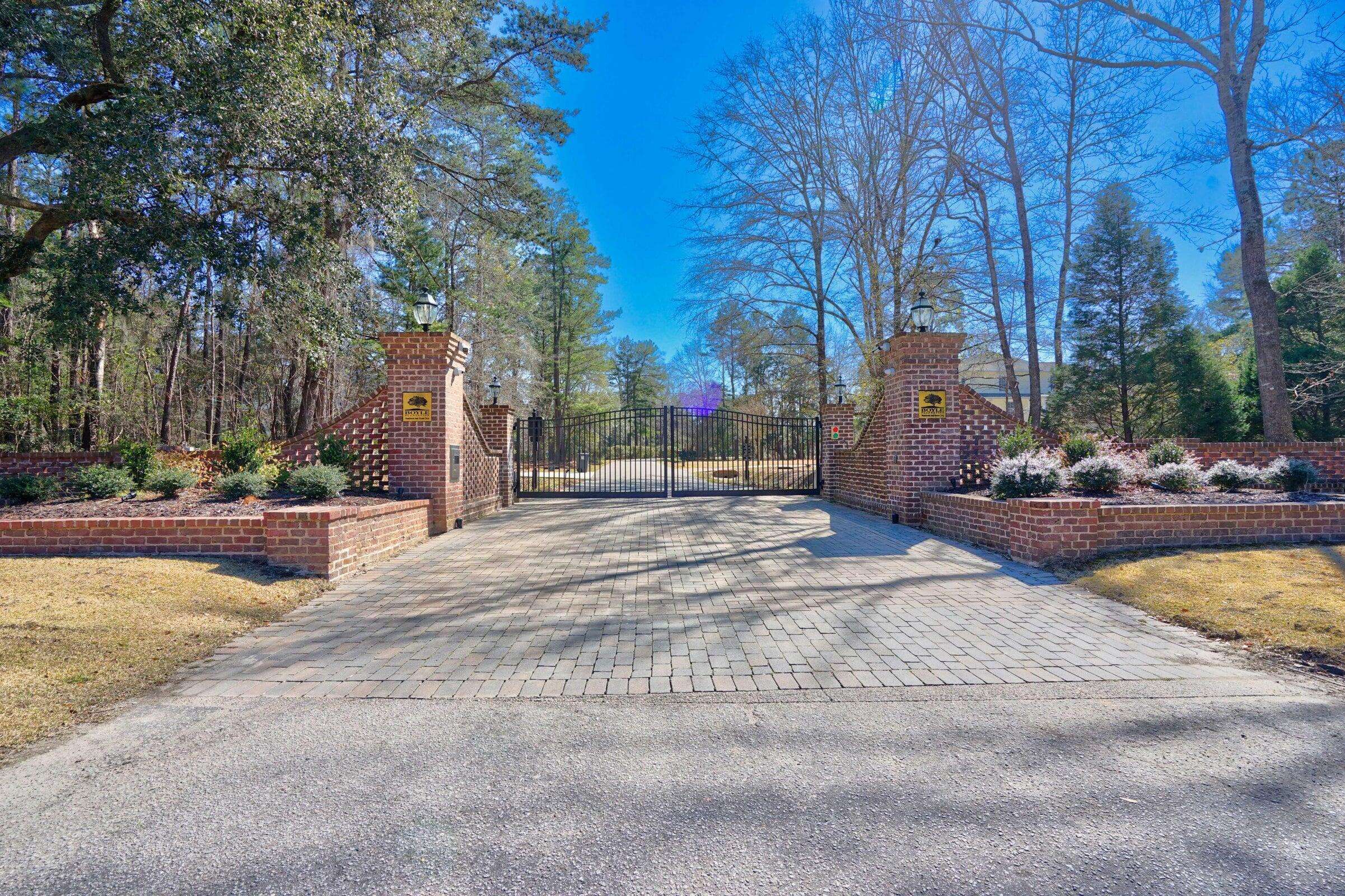 Summerville, SC 29485,107 Boyle Way