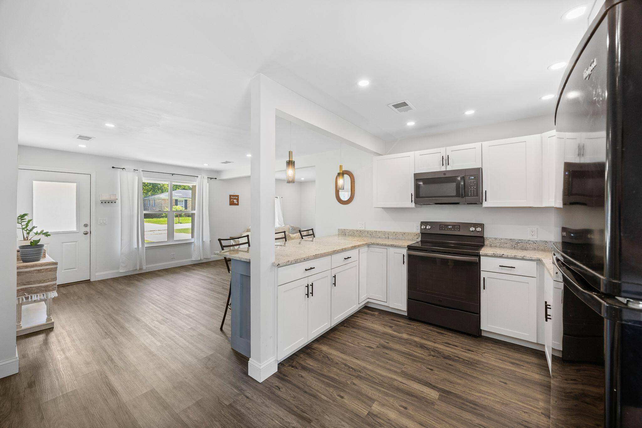 North Charleston, SC 29406,8767 Auburn Dr